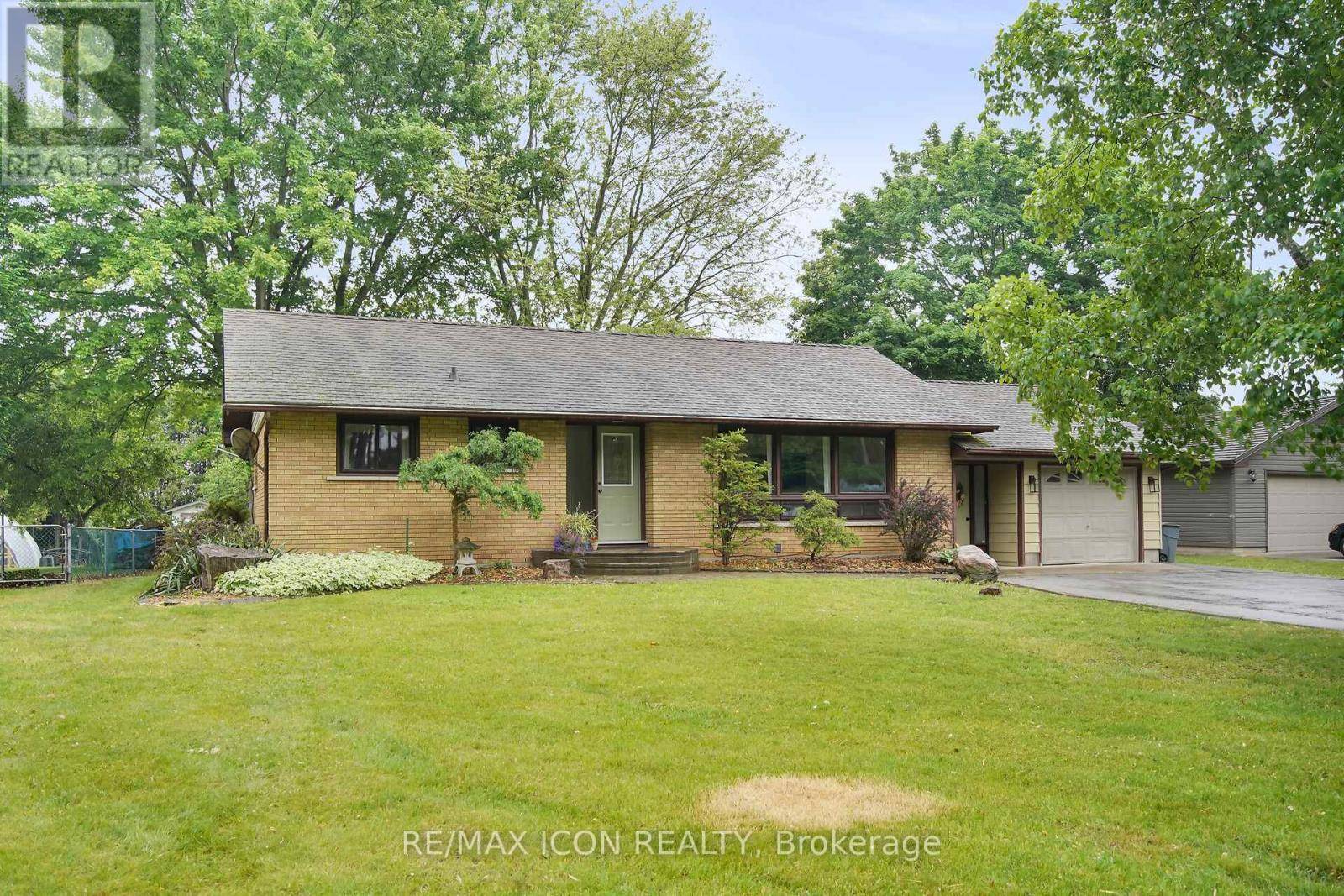 Bayham (straffordville), ON N0J1Y0,8241 SANDYTOWN ROAD