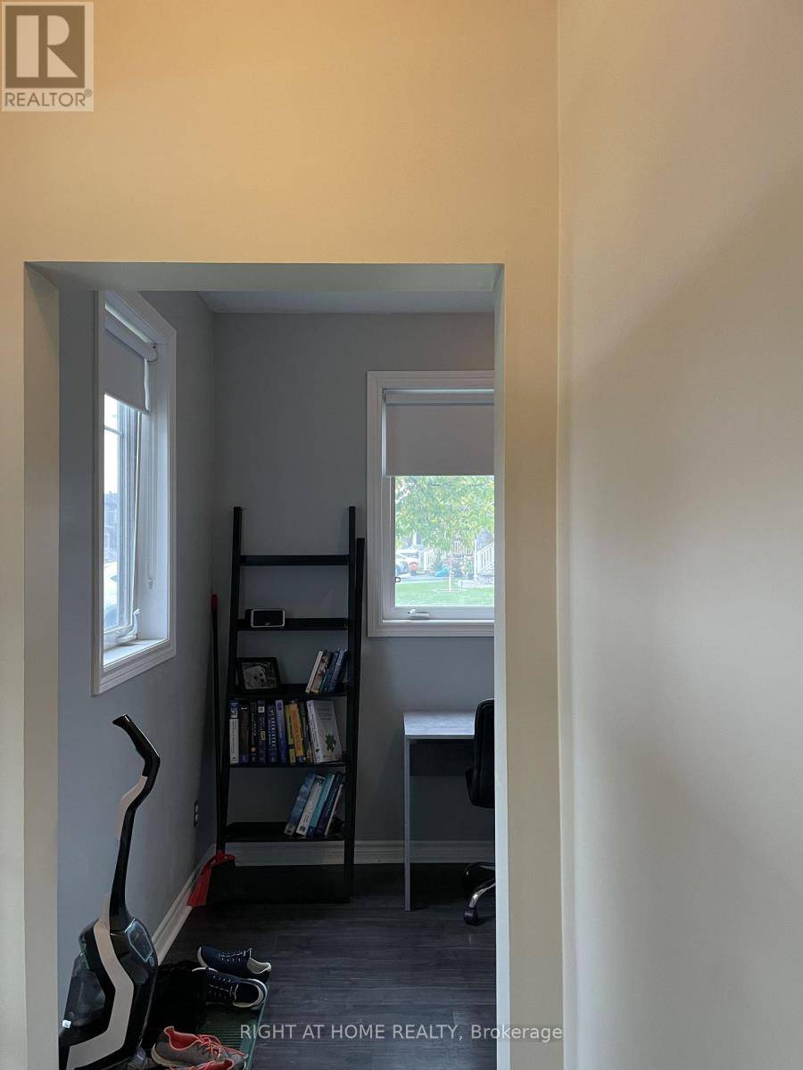 Ottawa, ON K2J0K6,1626 HAYDON CIRCLE