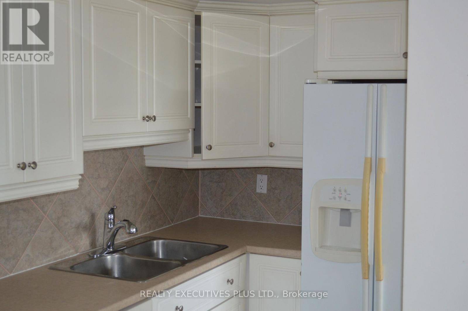 Ottawa, ON K1R7T1,530 Laurier AVE West #403