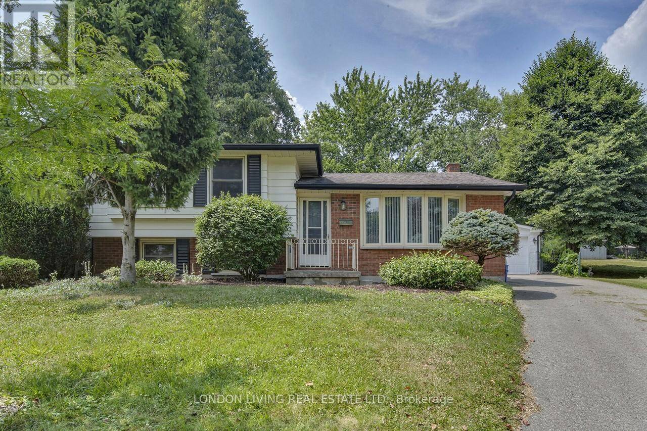 London North (north K), ON N6G1M2,80 ROLLSCOURT PLACE