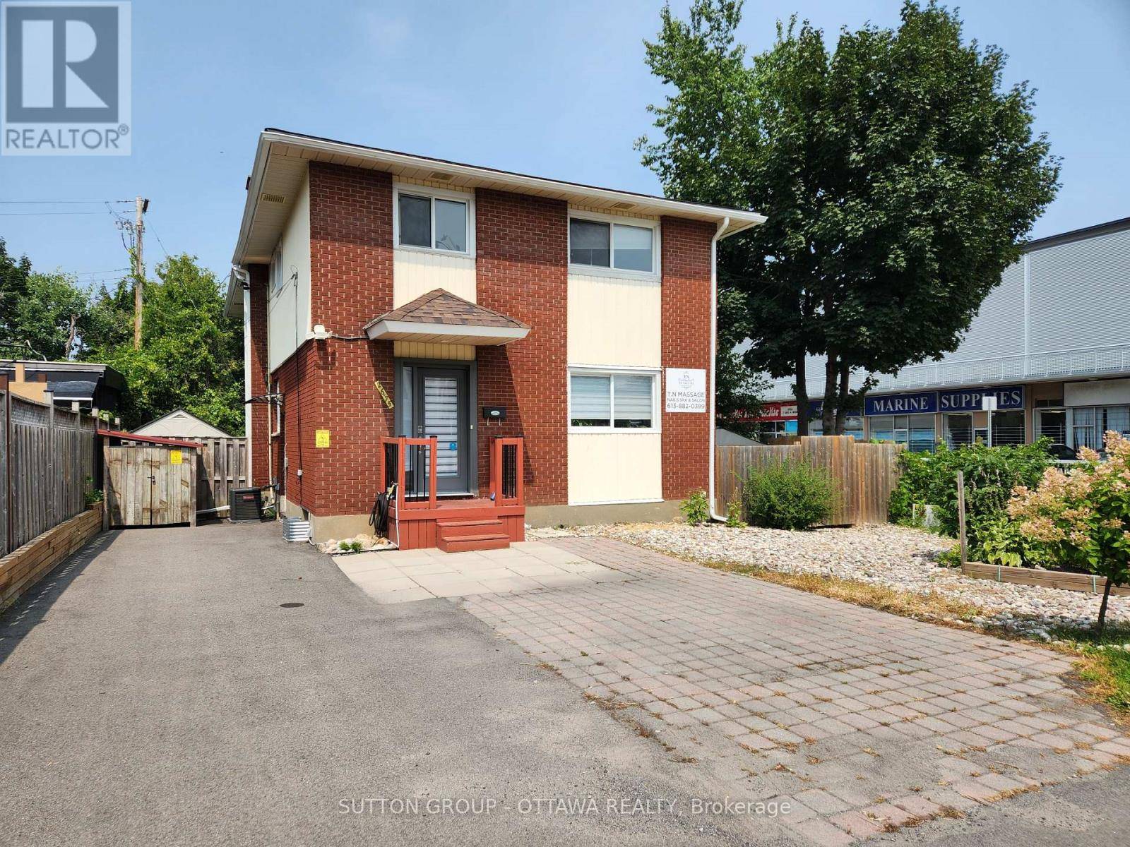 Ottawa, ON K2B7E3,2675 MARIE STREET