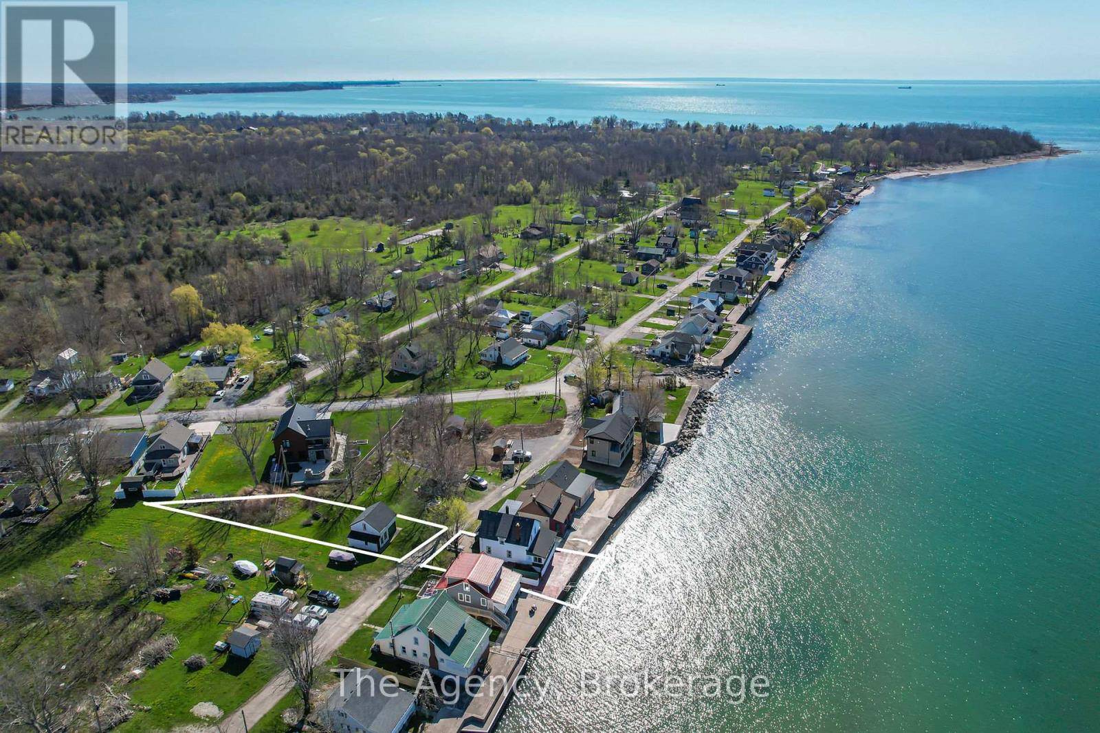 Wainfleet (lakeshore), ON L0S1V0,11611 BEACH ROAD W