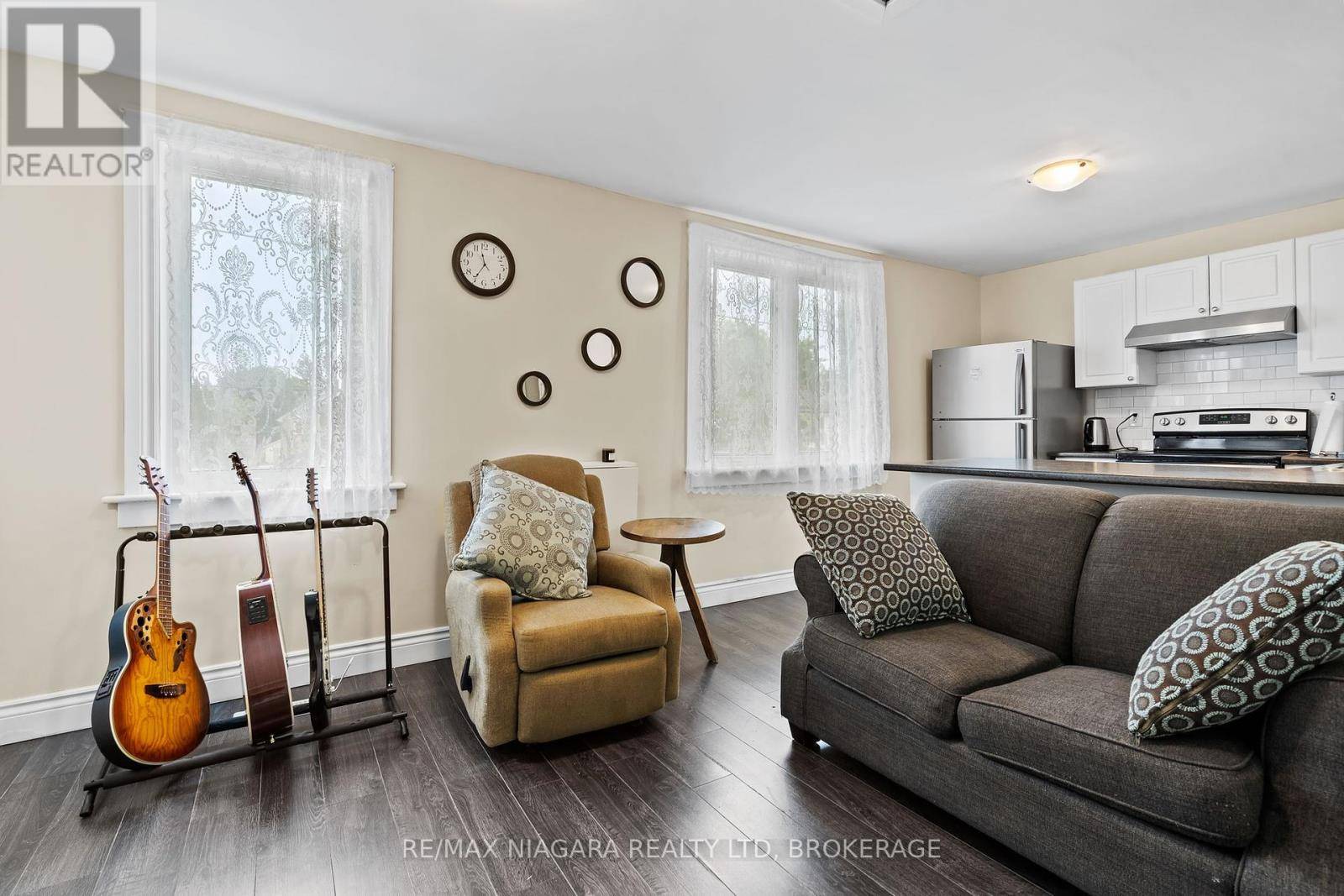 St. Catharines (downtown), ON L2R2E4,47 CHAPLIN AVENUE