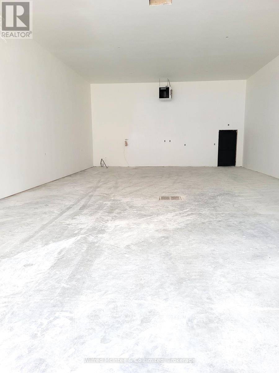 West Grey, ON N0G1R0,185 Elizabeth ST East #Unit 403