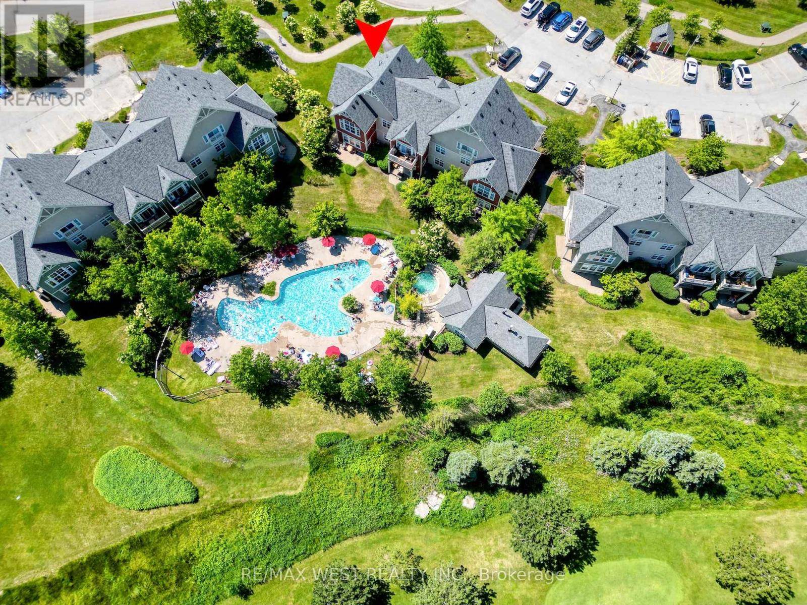 Blue Mountains, ON L9Y0P8,125 Fairway CT #119