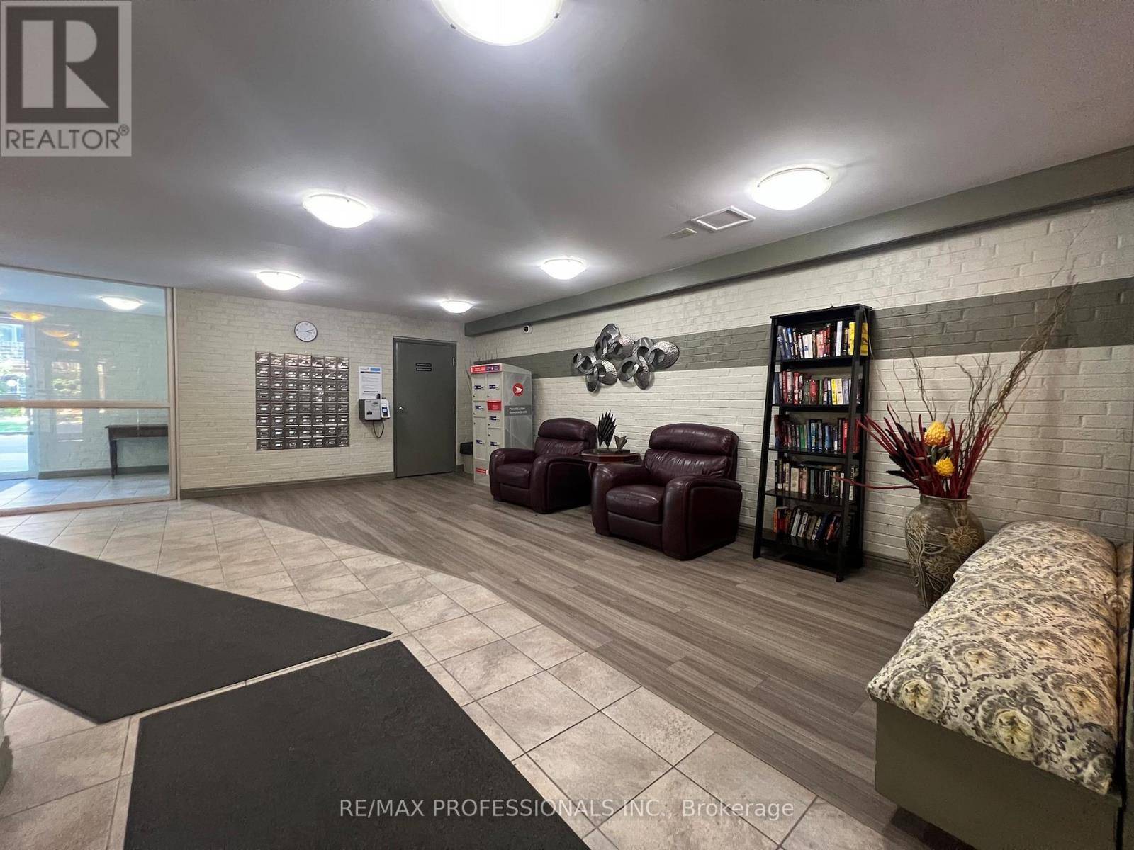 London South (south X), ON N6E1X8,1102 Jalna BLVD #601