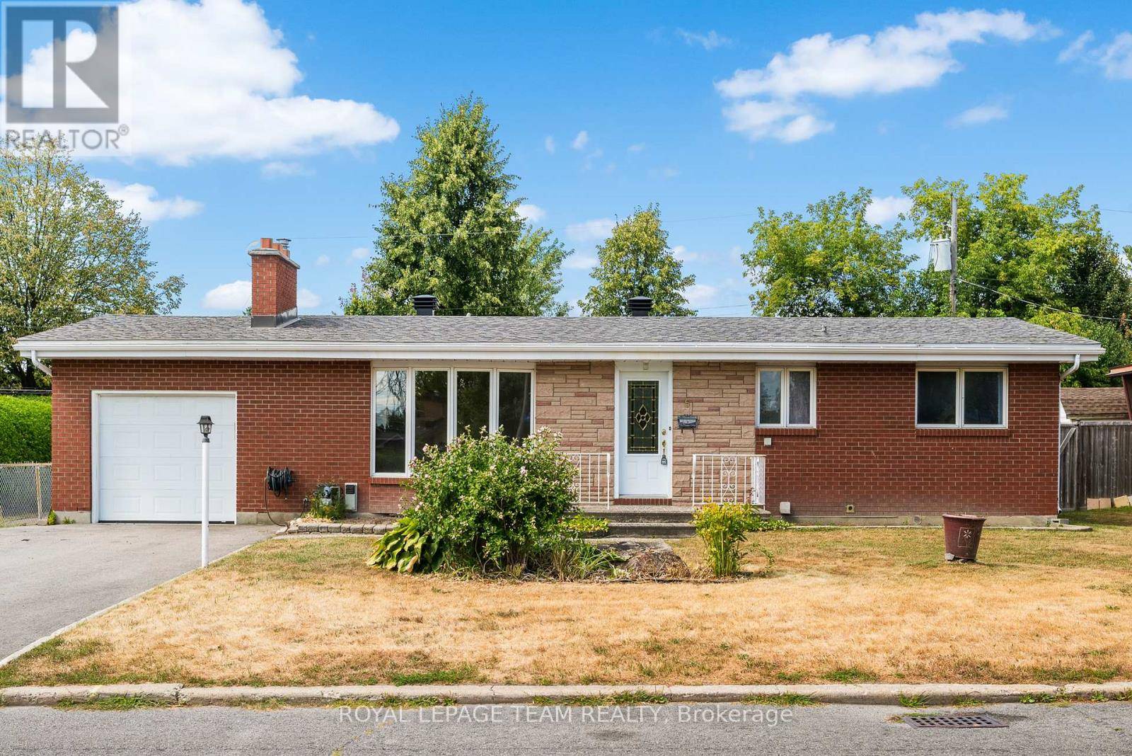 Ottawa, ON K2G3B1,5 SPRING GARDEN AVENUE