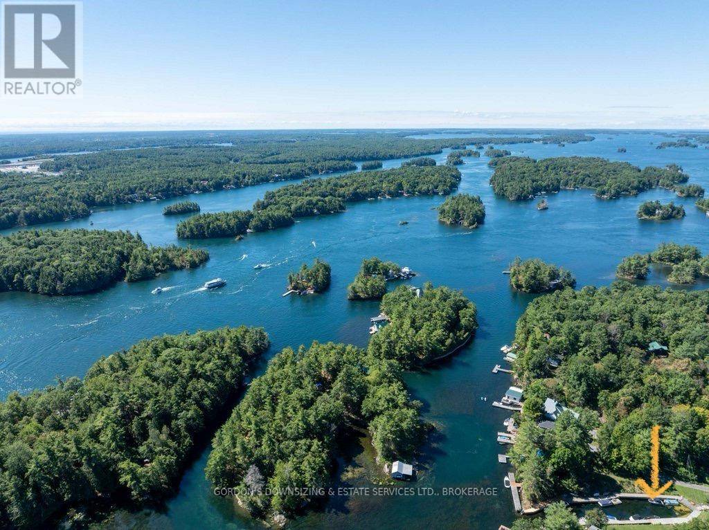 Leeds And The Thousand Islands, ON K0E1L0,32 VILLAGE ESTATES ROAD