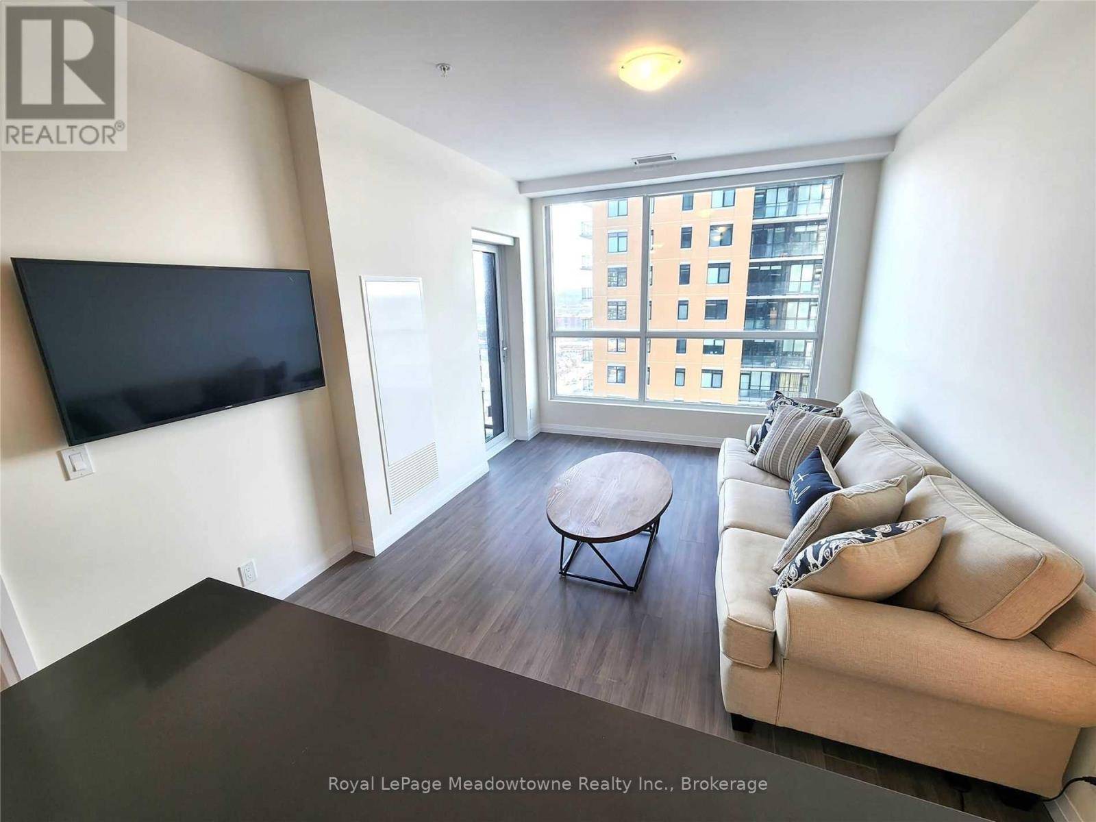 Kitchener, ON N2G0C8,104 Garment ST #1605