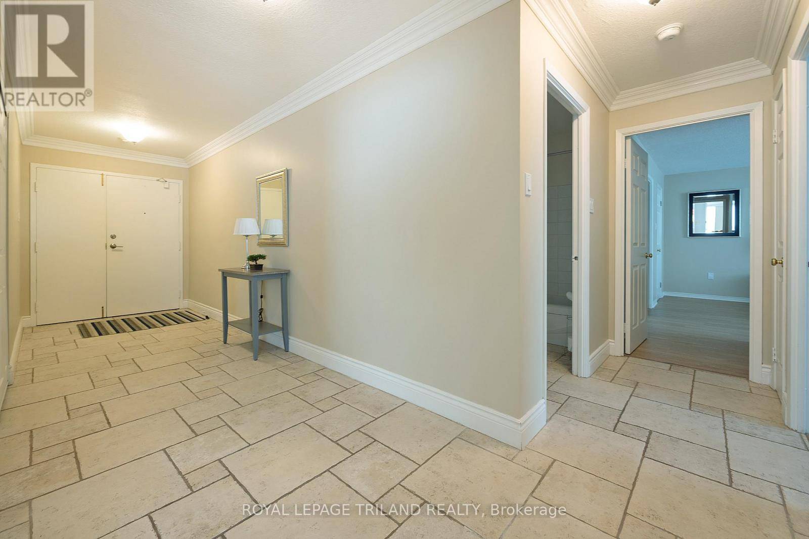 London East (east F), ON N6A2S3,500 Talbot ST #601