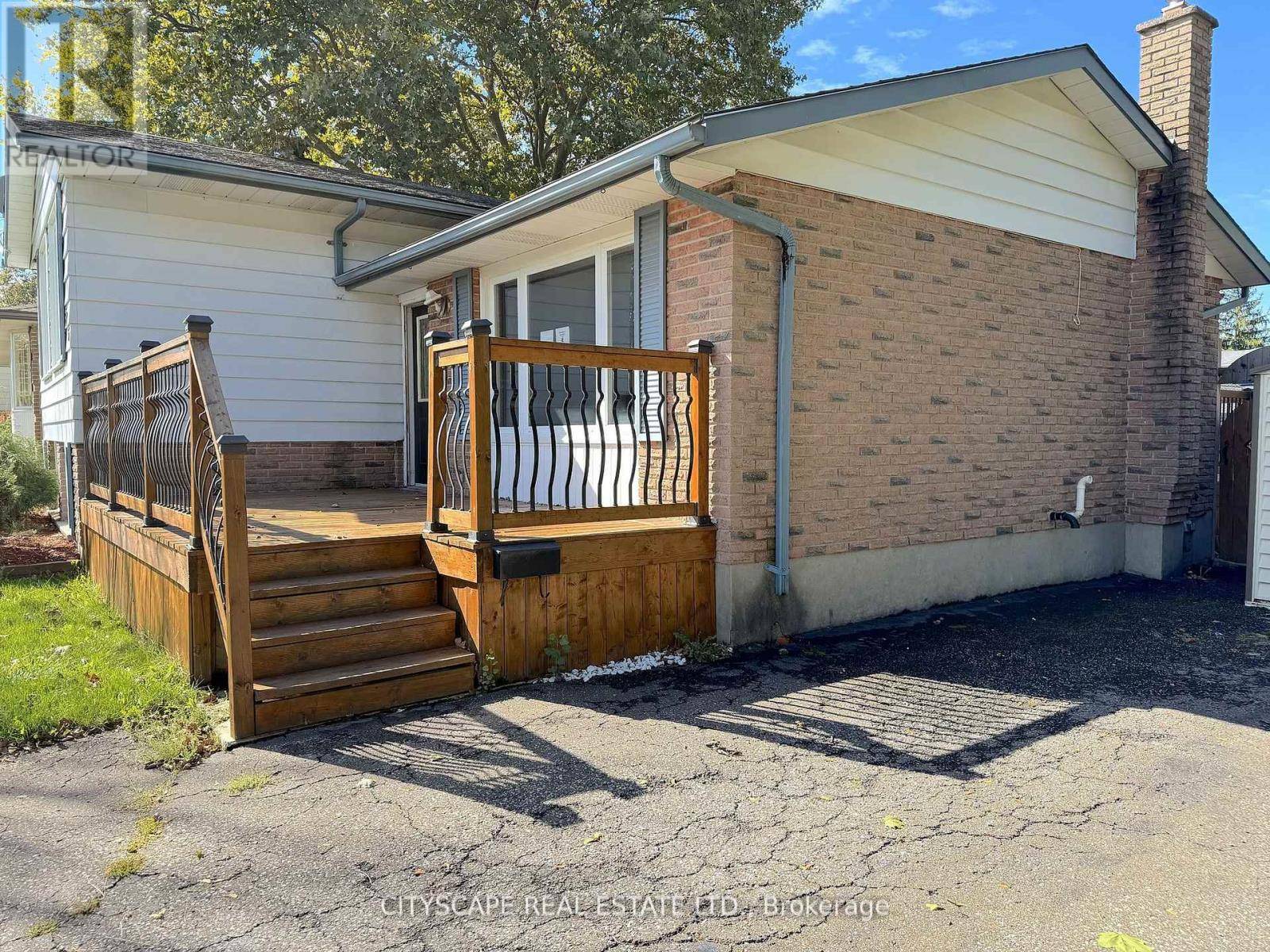 St. Catharines (vine/linwell), ON L2M6W2,515 GRANTHAM AVENUE