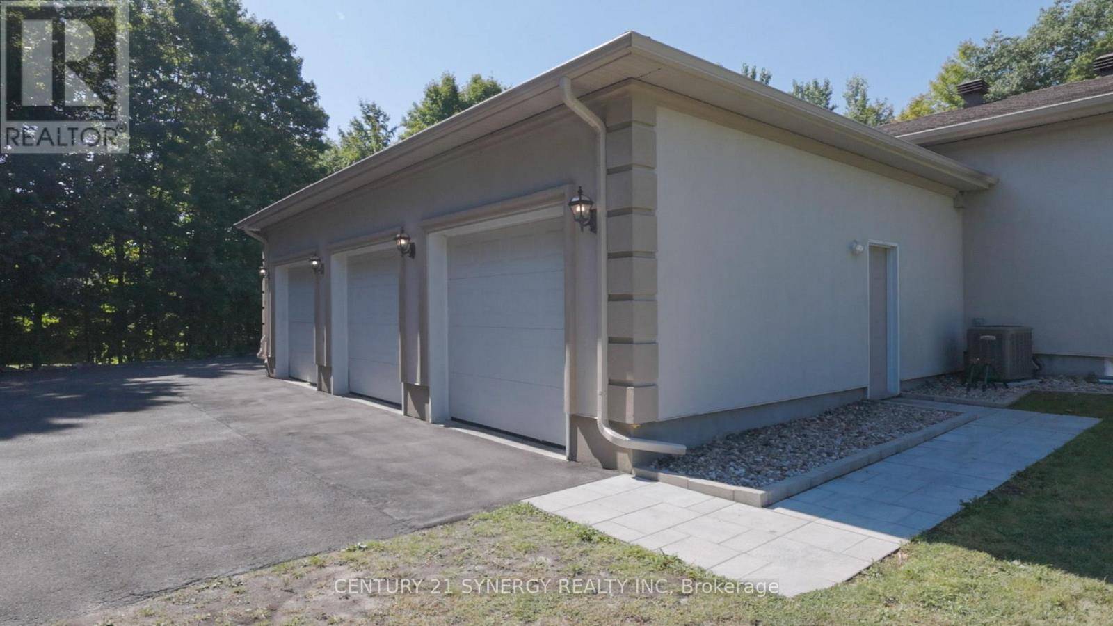 Ottawa, ON K4C1R6,1281 GEORGES VANIER DRIVE N