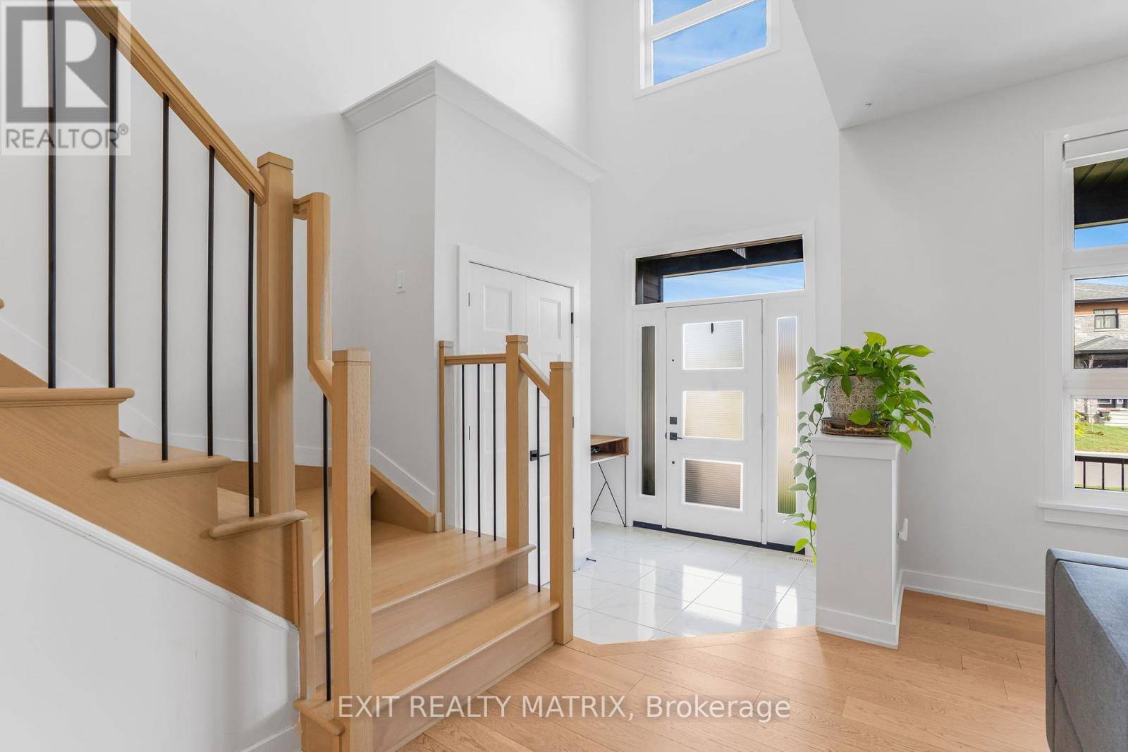 Russell, ON K0A1W0,1144 AVIGNON STREET