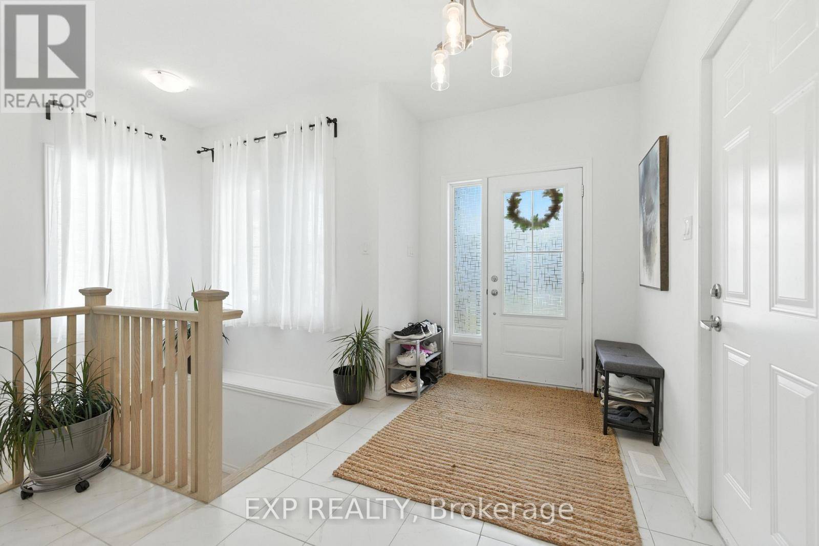 Brockville, ON K6V0E2,202 DOWSLEY CRESCENT