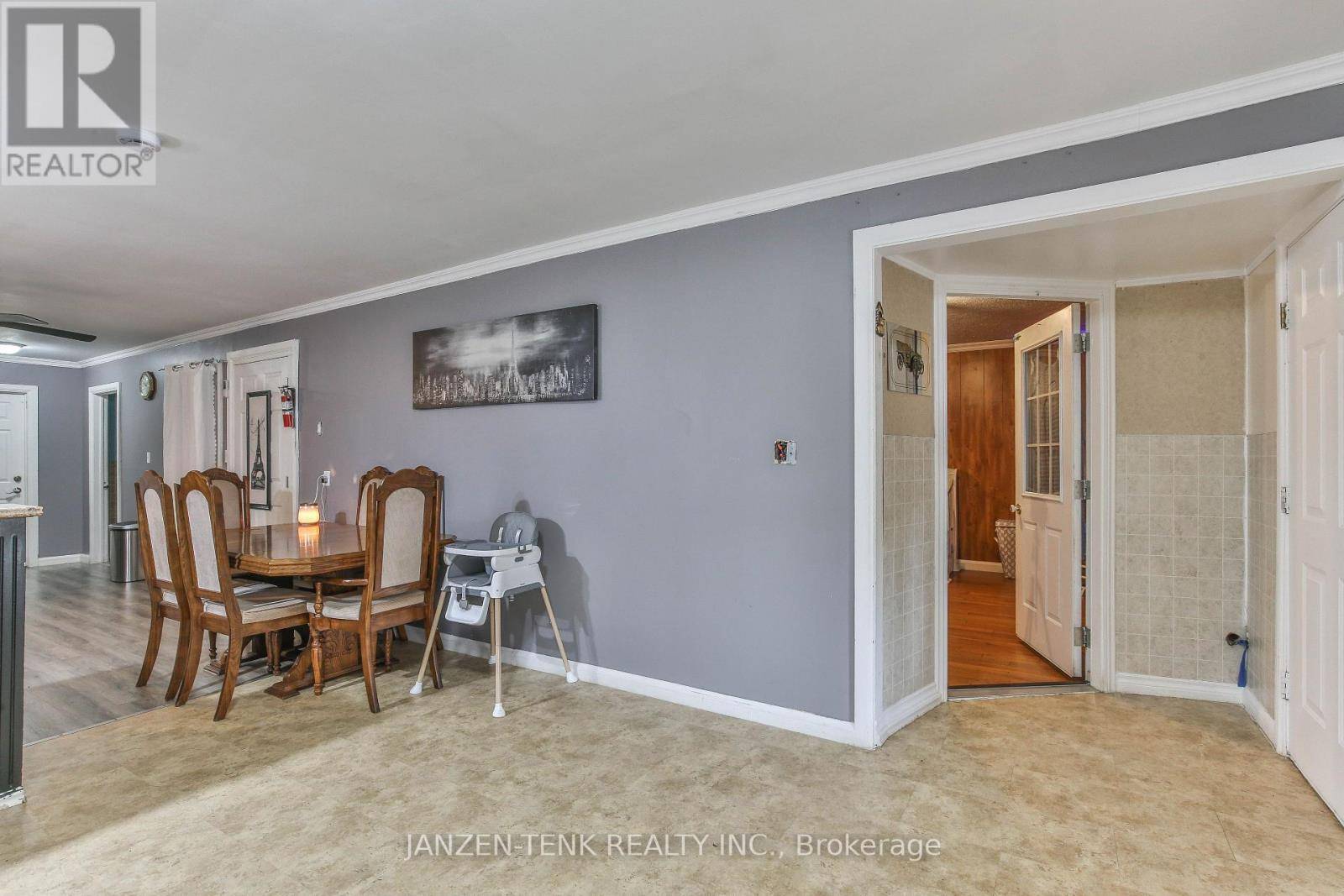 Norfolk (glen Meyer), ON N0E1G0,13 NORFOLK COUNTY ROAD 21 STREET