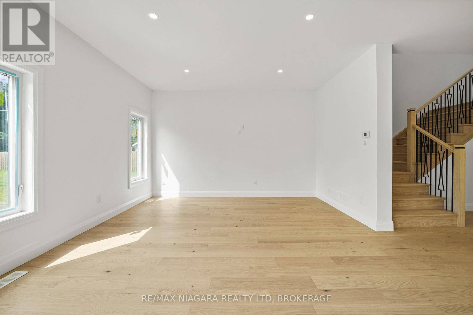 St. Catharines (western Hill), ON L2S2A9,126 CHETWOOD STREET