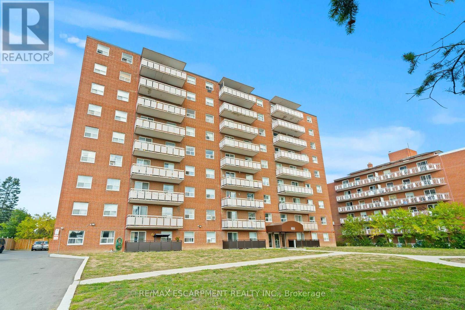 Hamilton (riverdale), ON L8G1B4,851 Queenston RD #505