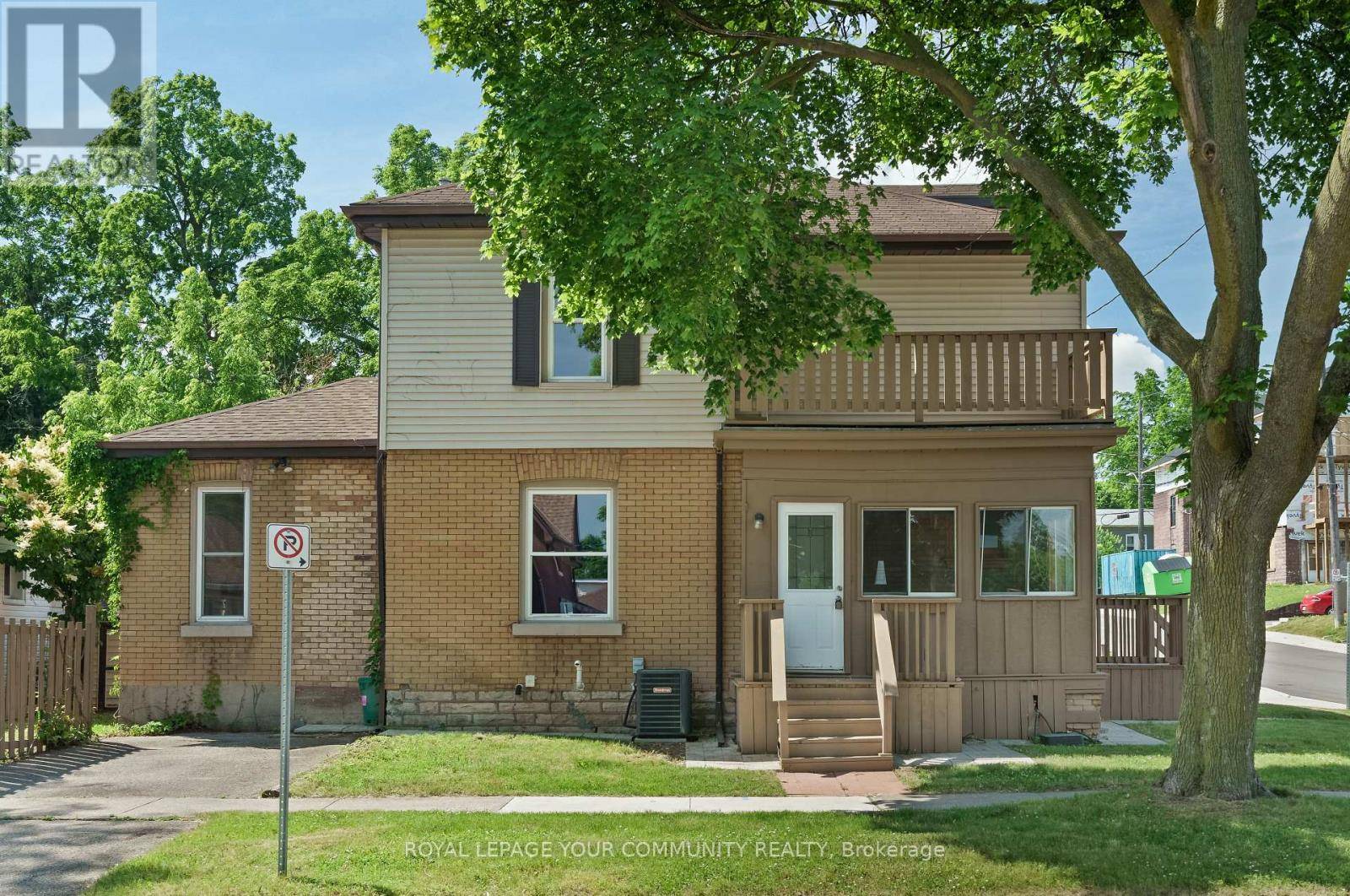 Brantford, ON N3S6A8,193 DRUMMOND STREET