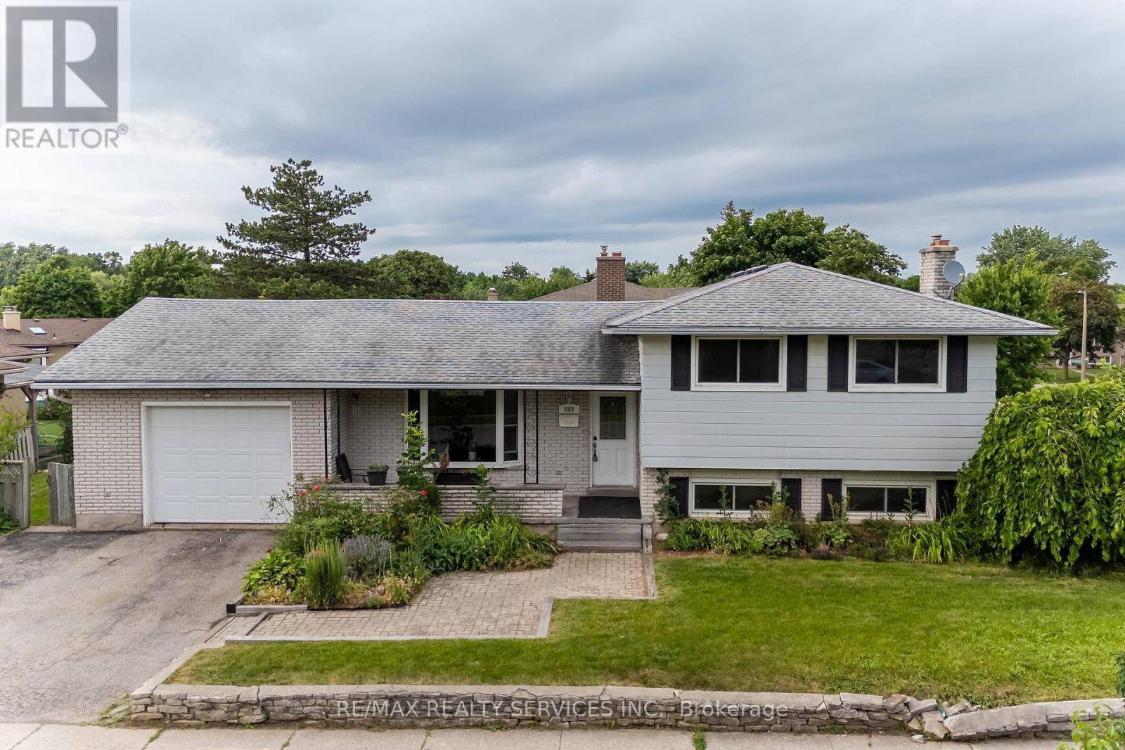 Waterloo, ON N2L4N1,560 HIGHPOINT AVENUE