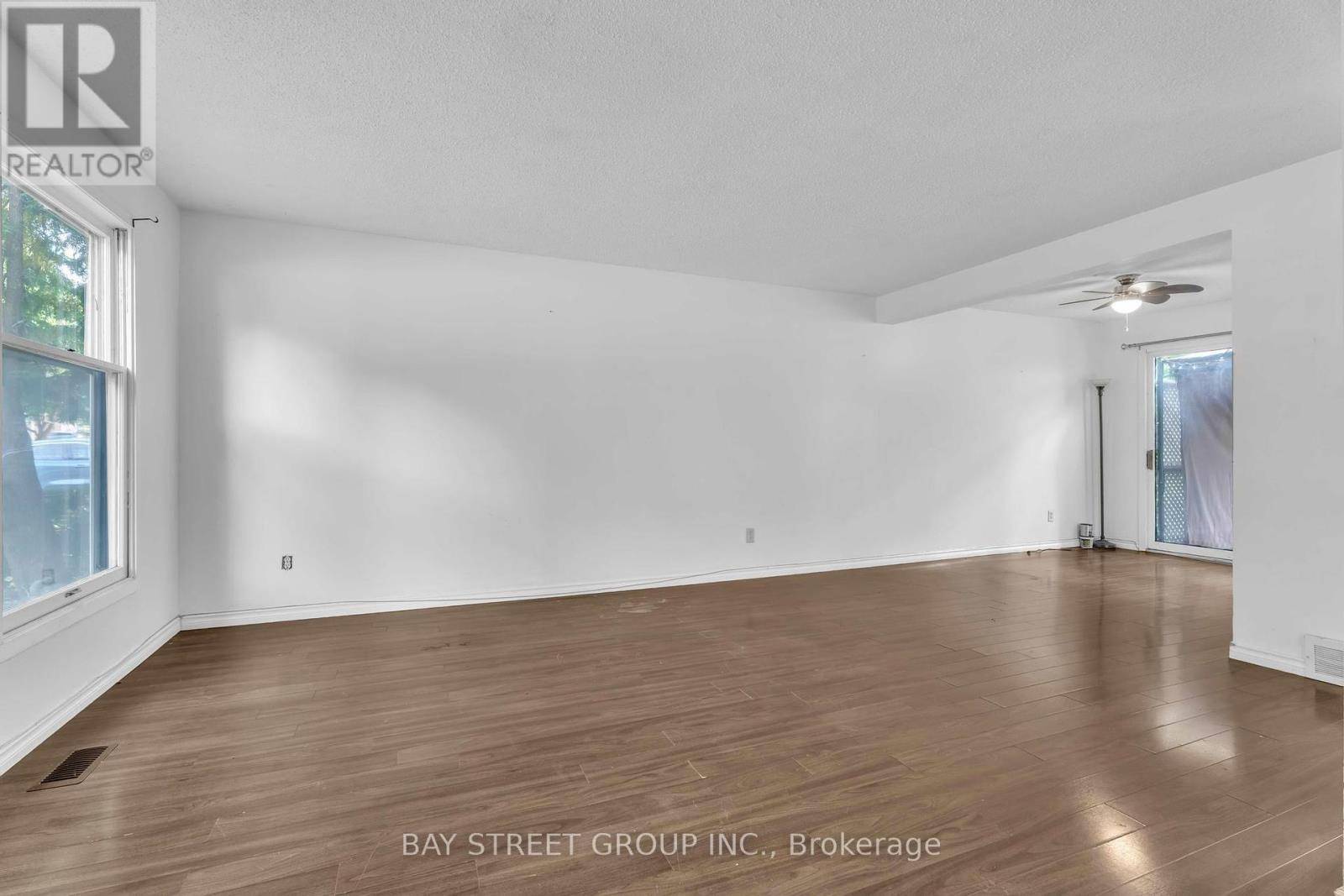 London North (north F), ON N5G3A2,1 RANCHWOOD CRESCENT