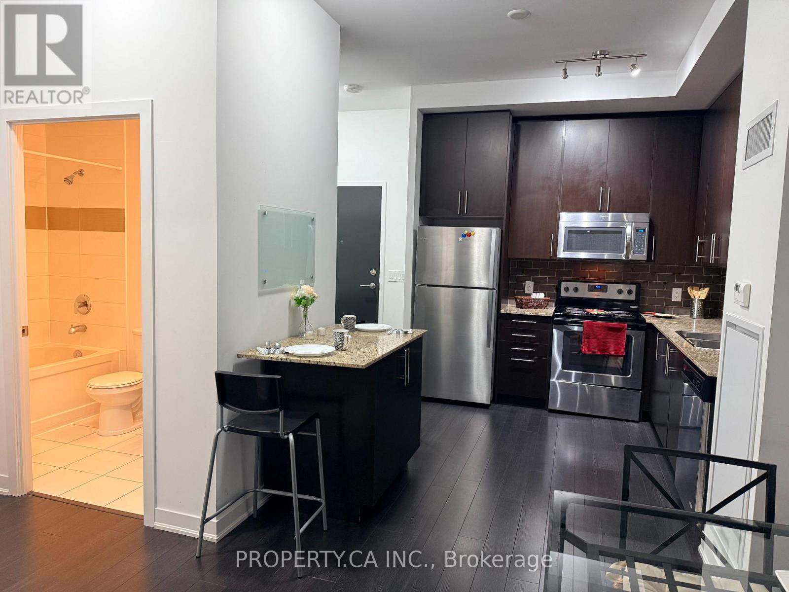 Kitchener, ON N2H0B7,85 Duke ST West #109