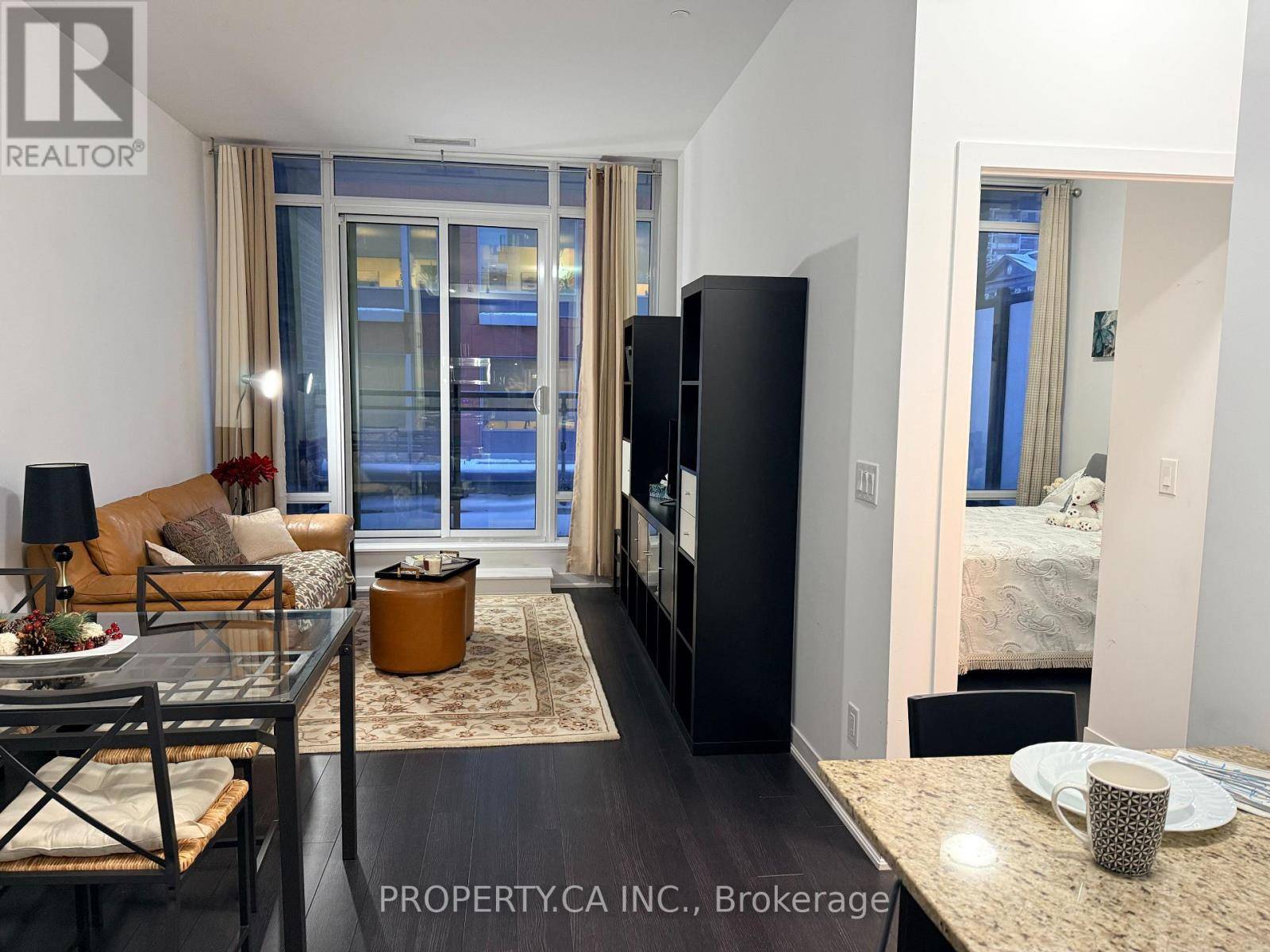 Kitchener, ON N2H0B7,85 Duke ST West #109