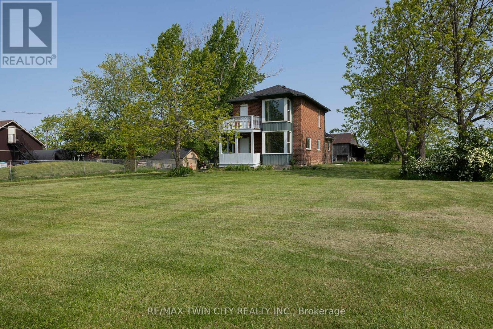 Norfolk (port Dover), ON N0A1N3,29 OLD LAKESHORE ROAD