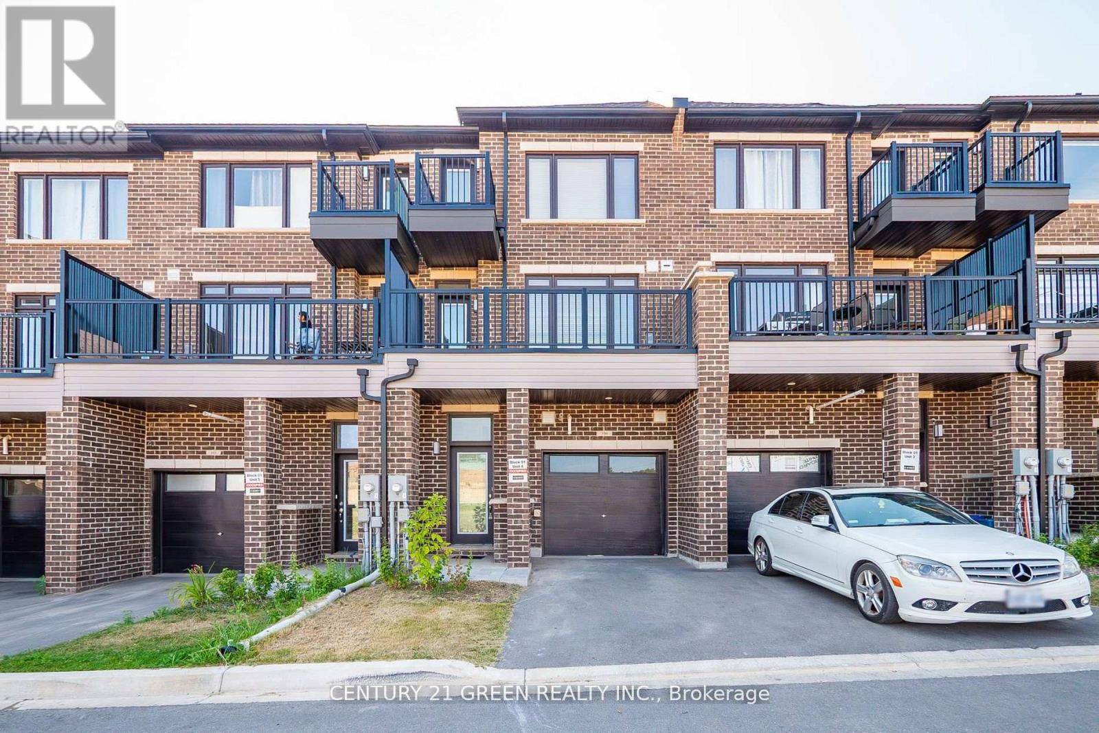 Brantford, ON N3S0K4,585 Colborne ST #104