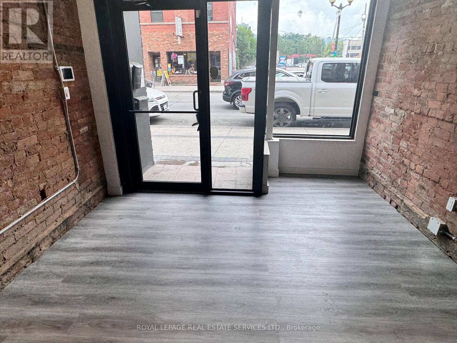 Hamilton (beasley), ON L8N1B3,183 KING STREET E