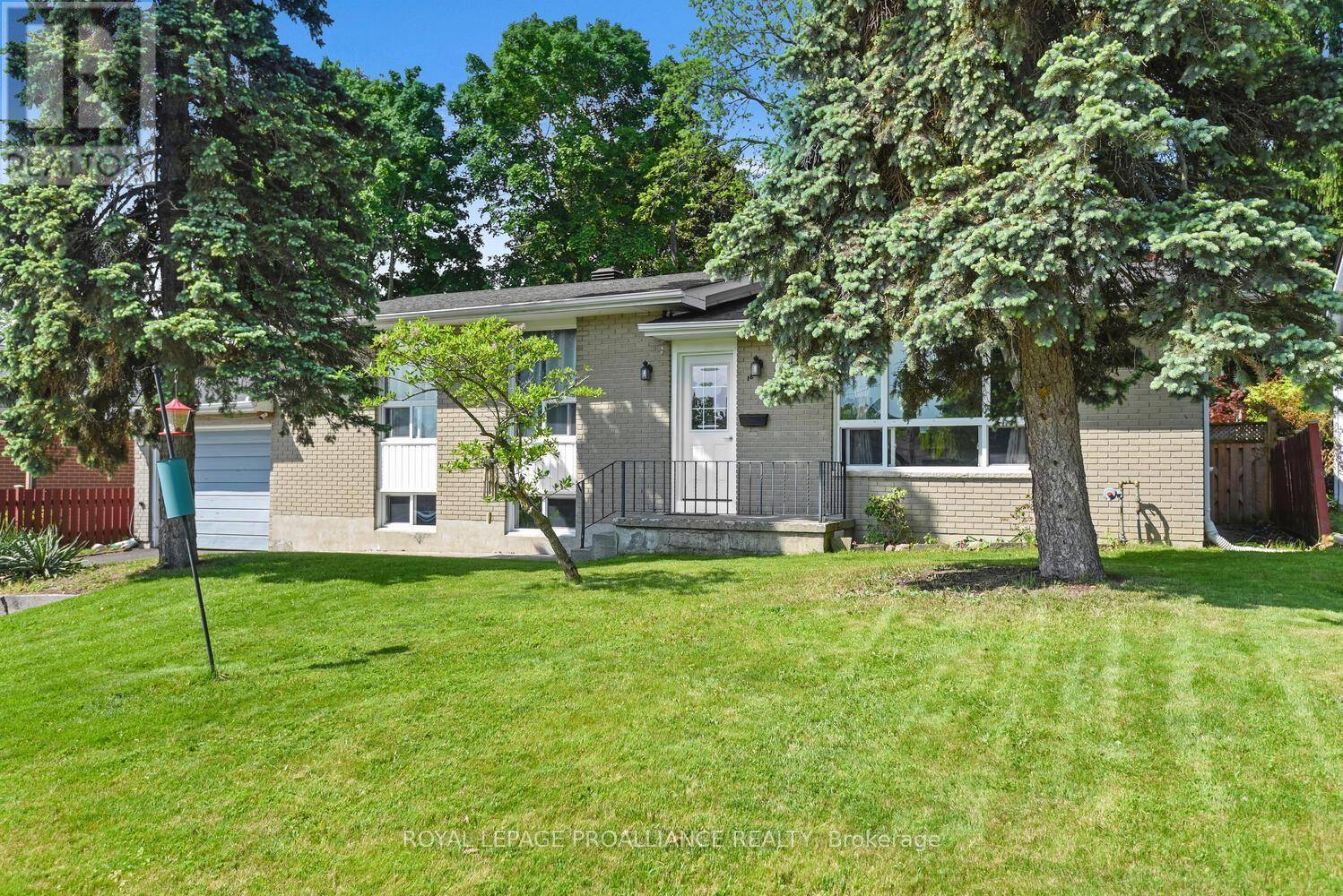 Brockville, ON K6V5A1,18 CONVAY CRESCENT