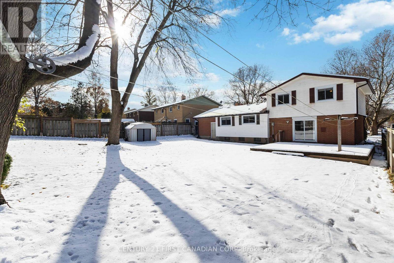 London South (south O), ON N6J2Y2,628 VISCOUNT ROAD