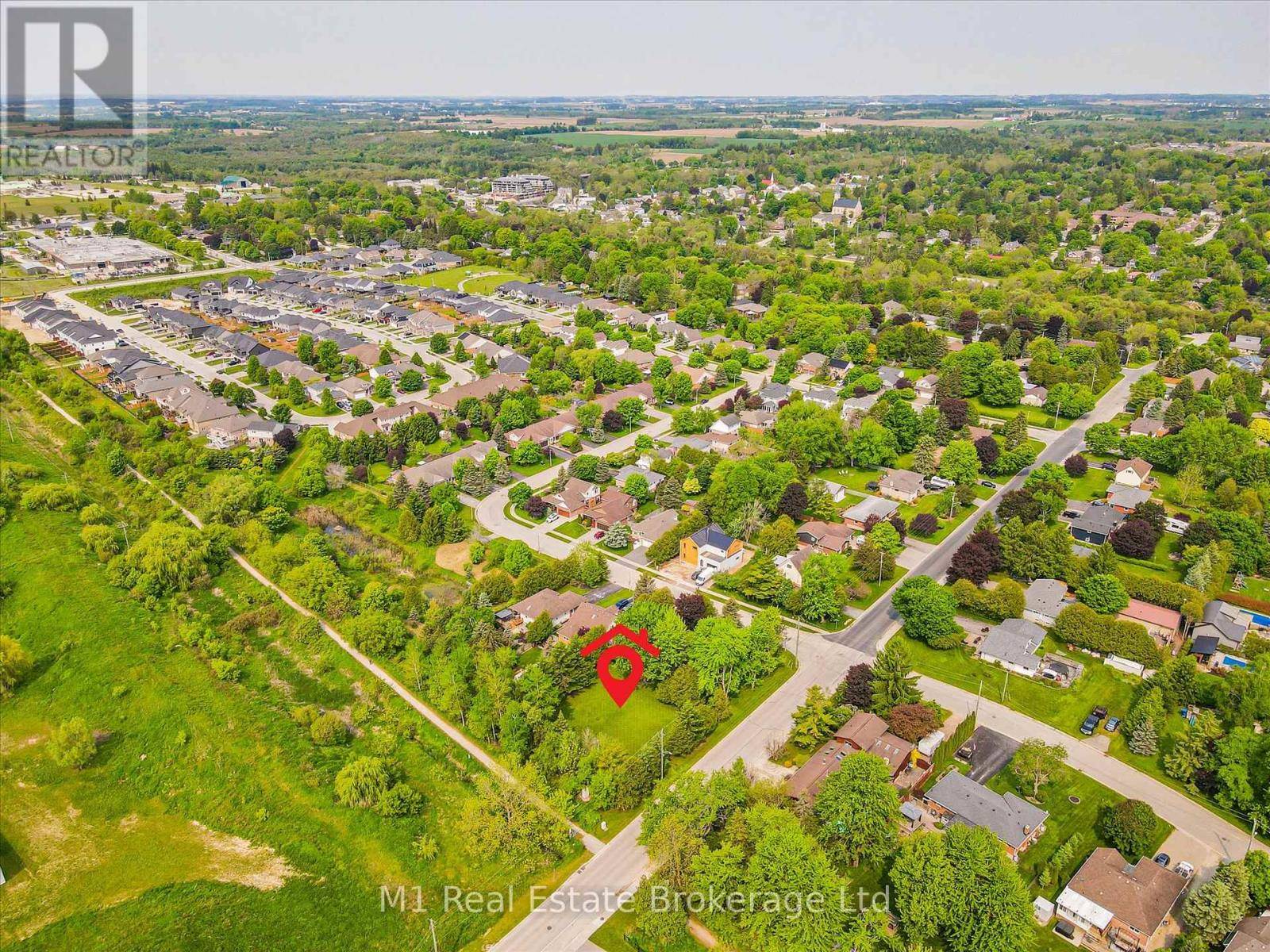 Centre Wellington (elora/salem), ON N1B1S0,1A Clarke ST #Lot 1A