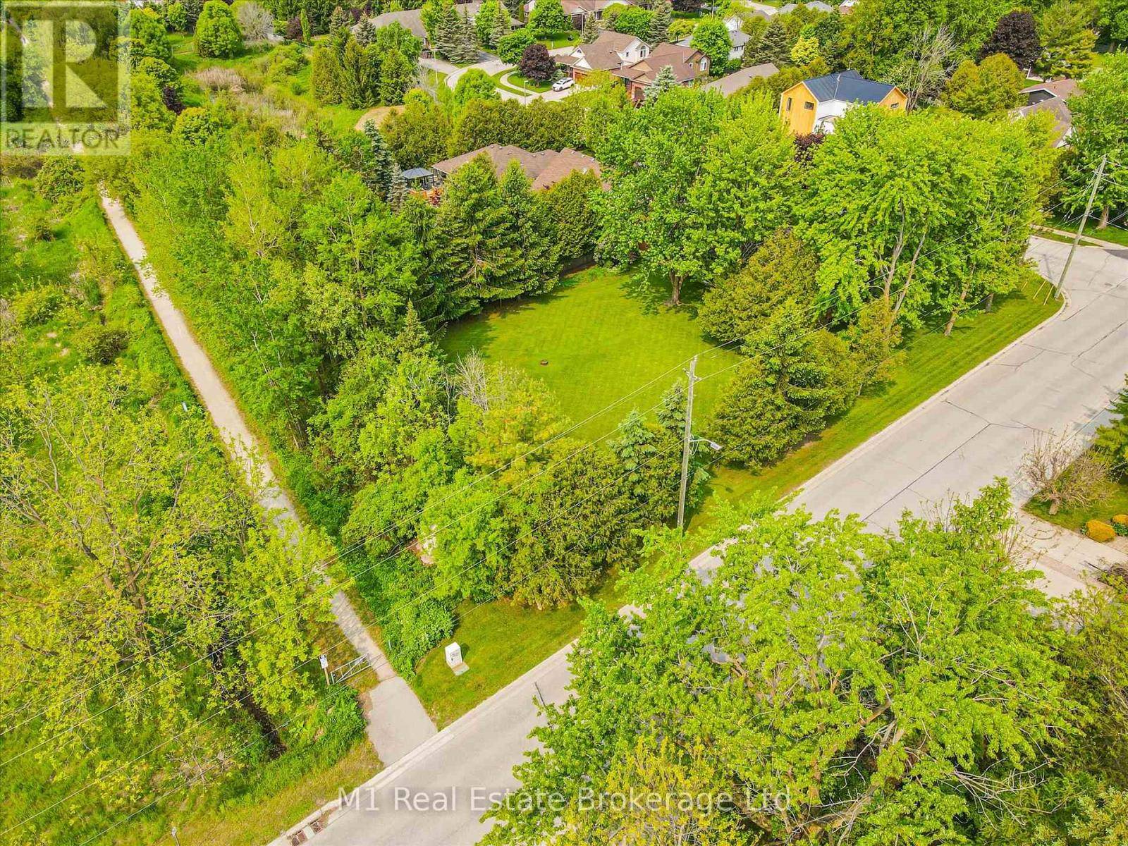 Centre Wellington (elora/salem), ON N1B1S0,1A Clarke ST #Lot 1A