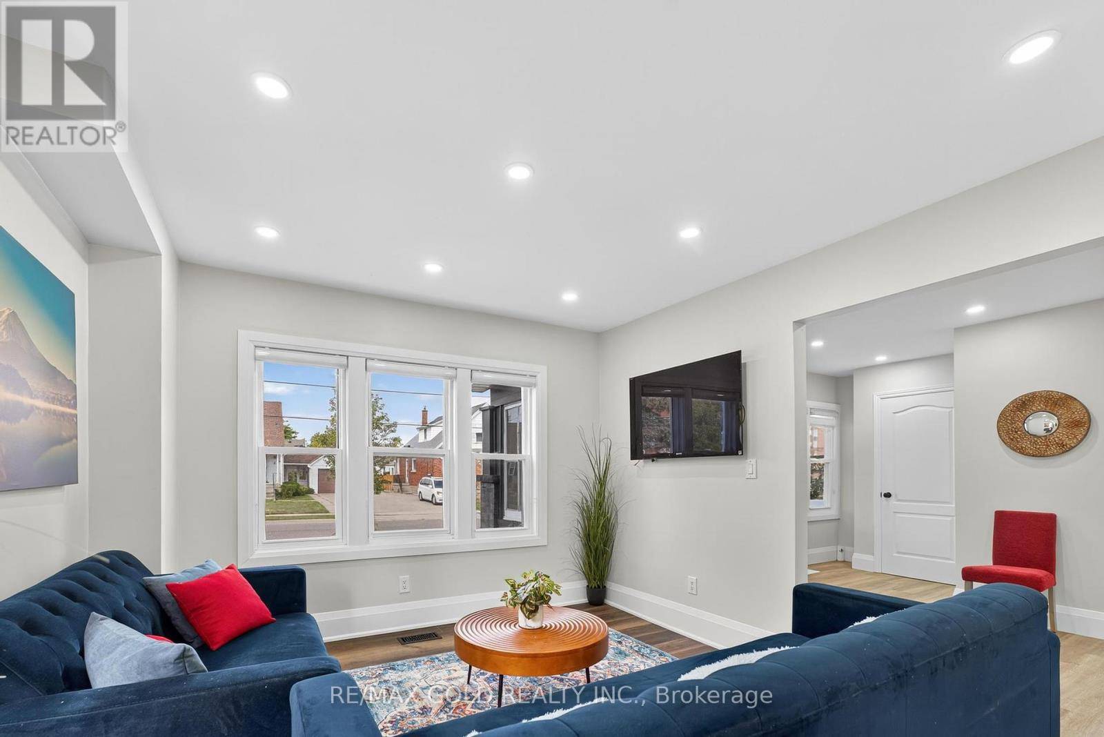 Hamilton (stoney Creek), ON L8G1R9,3 WARDROPE AVENUE