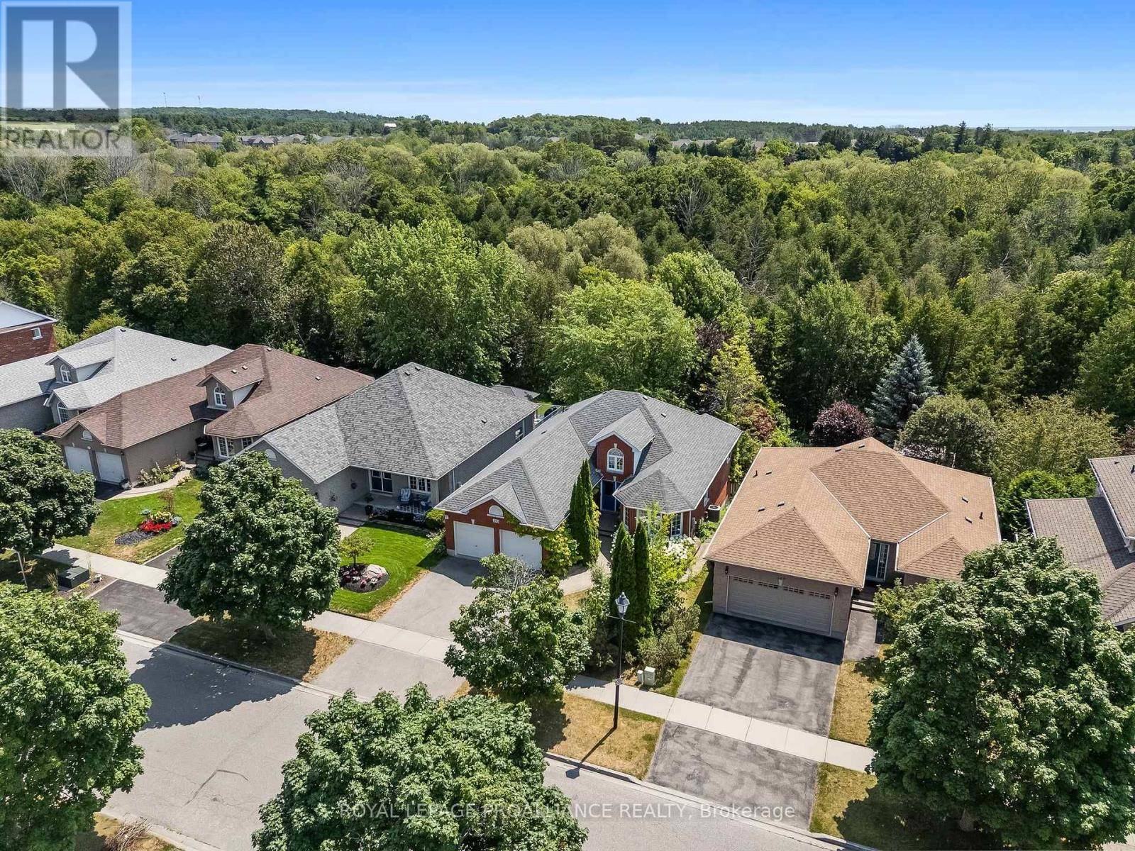 Cobourg, ON K9A5S3,273 PARKVIEW HILLS DRIVE