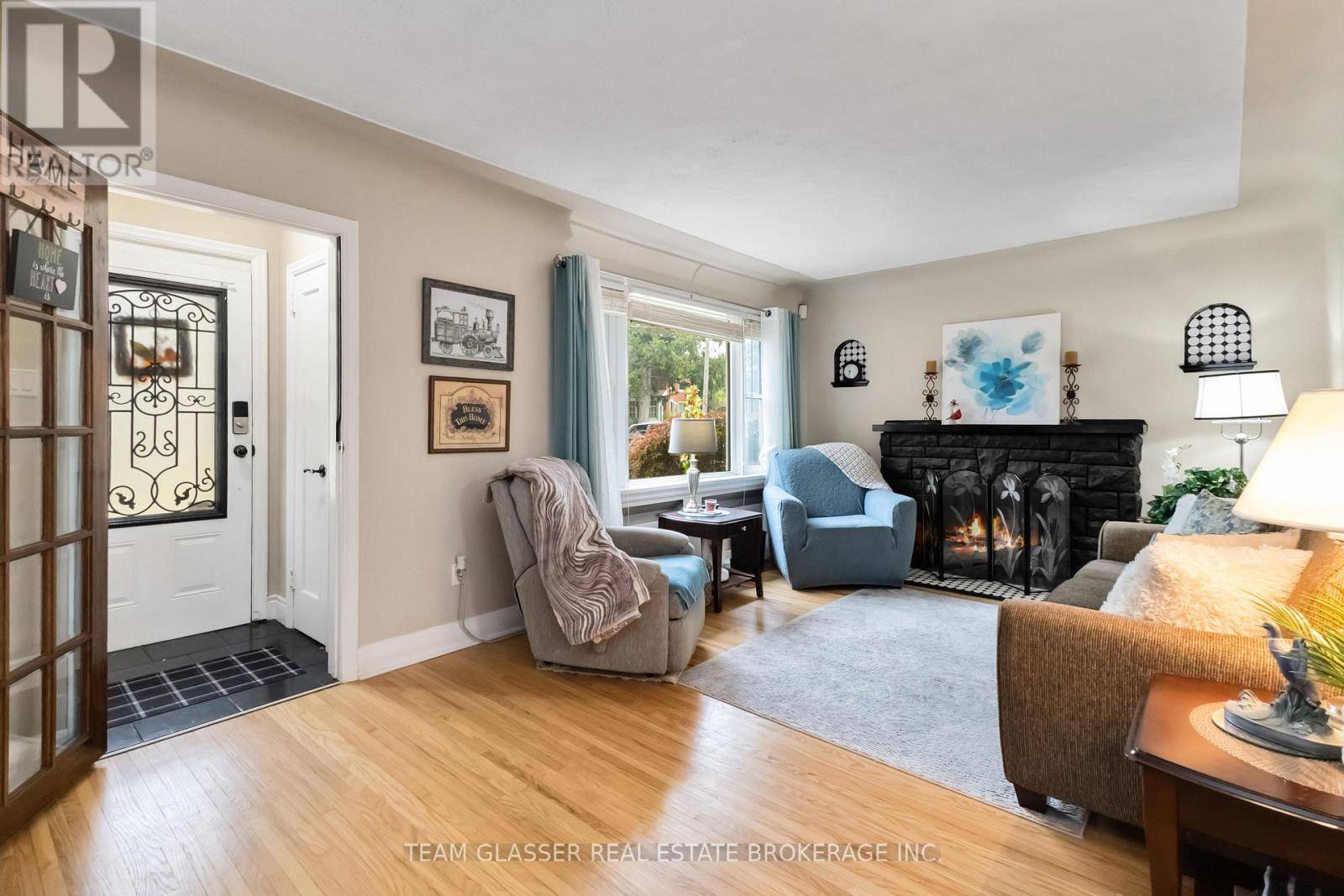 London South (south V), ON N6P1A2,7031 BEATTIE STREET