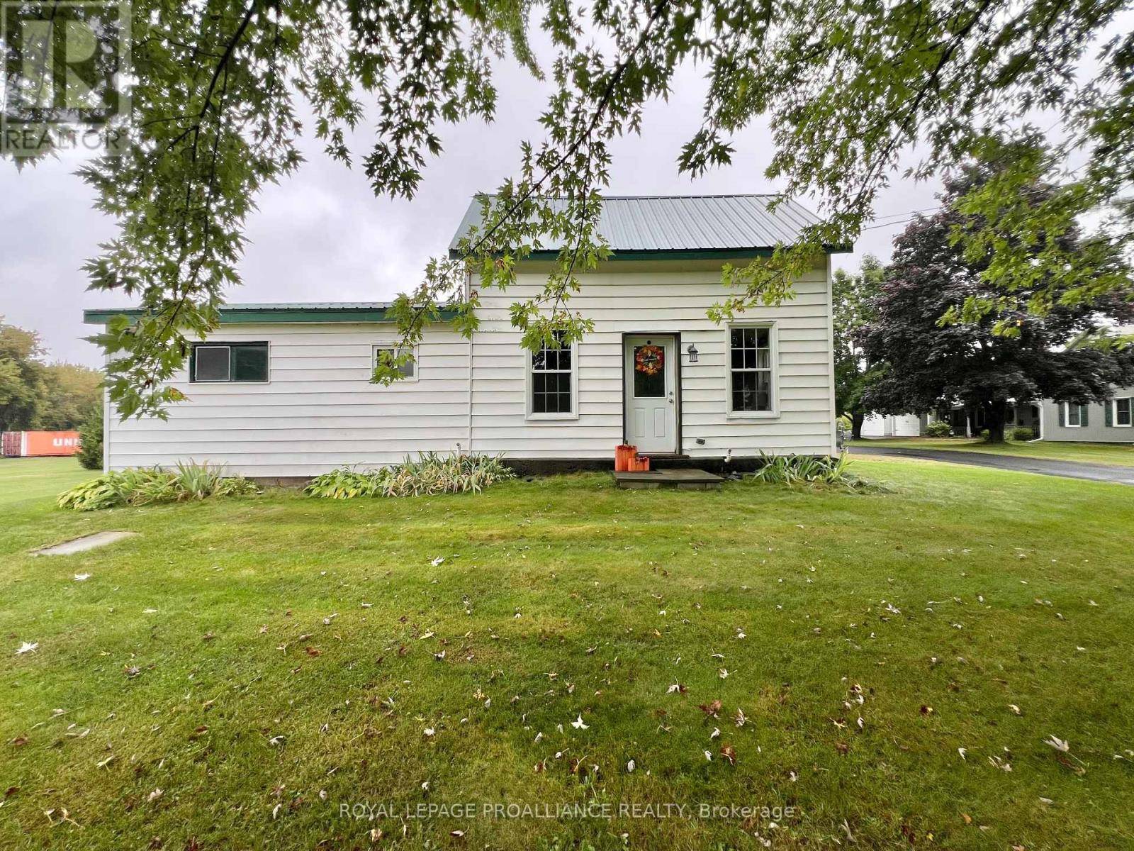 Belleville (thurlow Ward), ON K0K2B0,310 OLD MADOC ROAD