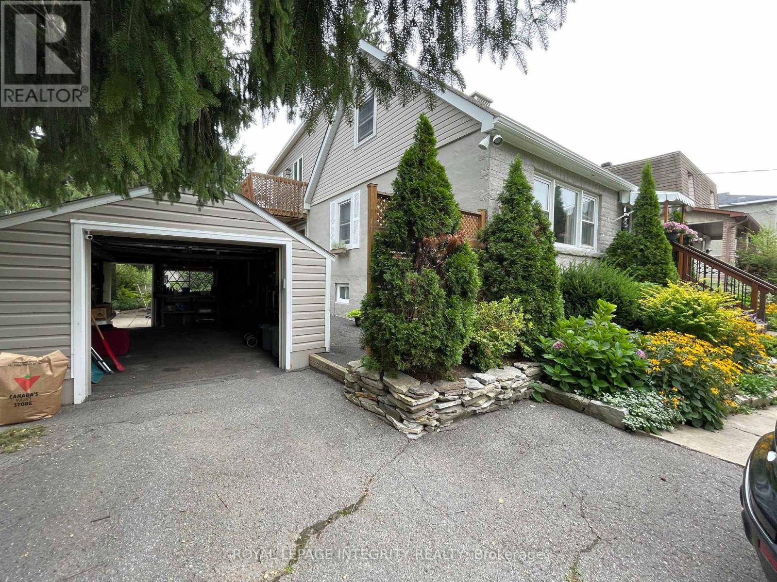 Ottawa, ON K1K1C1,465 GUY STREET