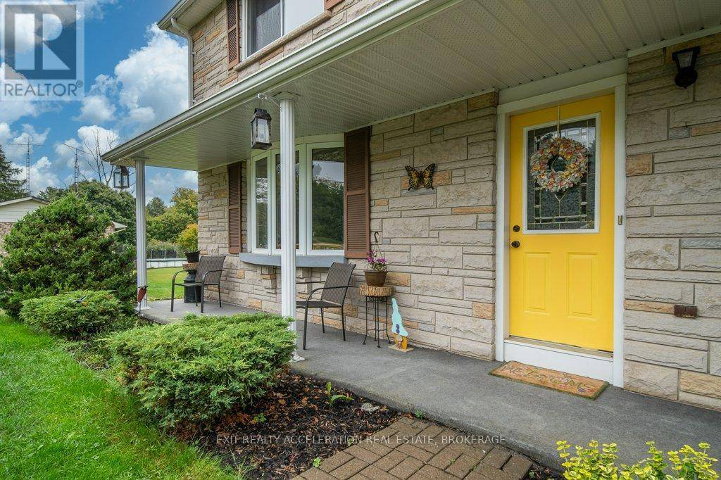 Greater Napanee (greater Napanee), ON K7R3K6,7398 COUNTY RD 2