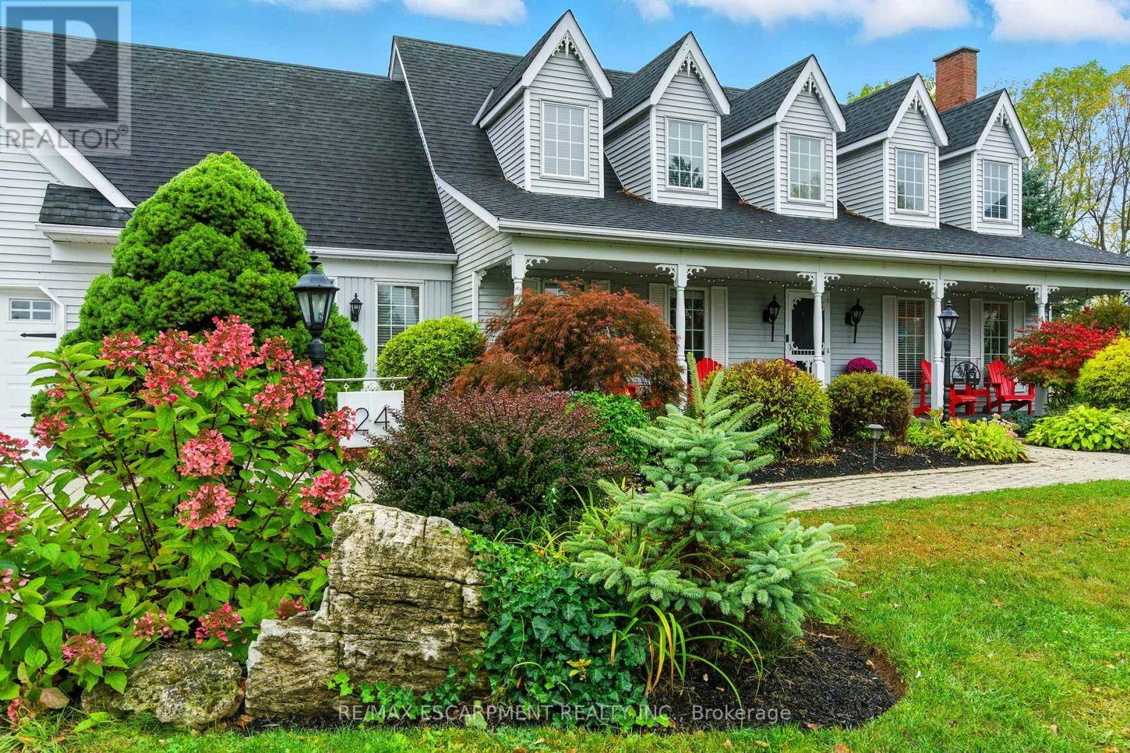 Hamilton (carlisle), ON L0R1H1,24 MEANDER CLOSE