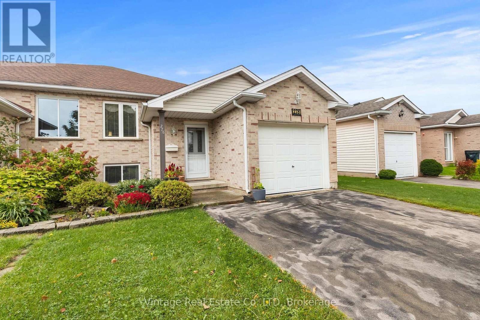 Welland (west Welland), ON L3C7K3,278 OAKCREST AVENUE