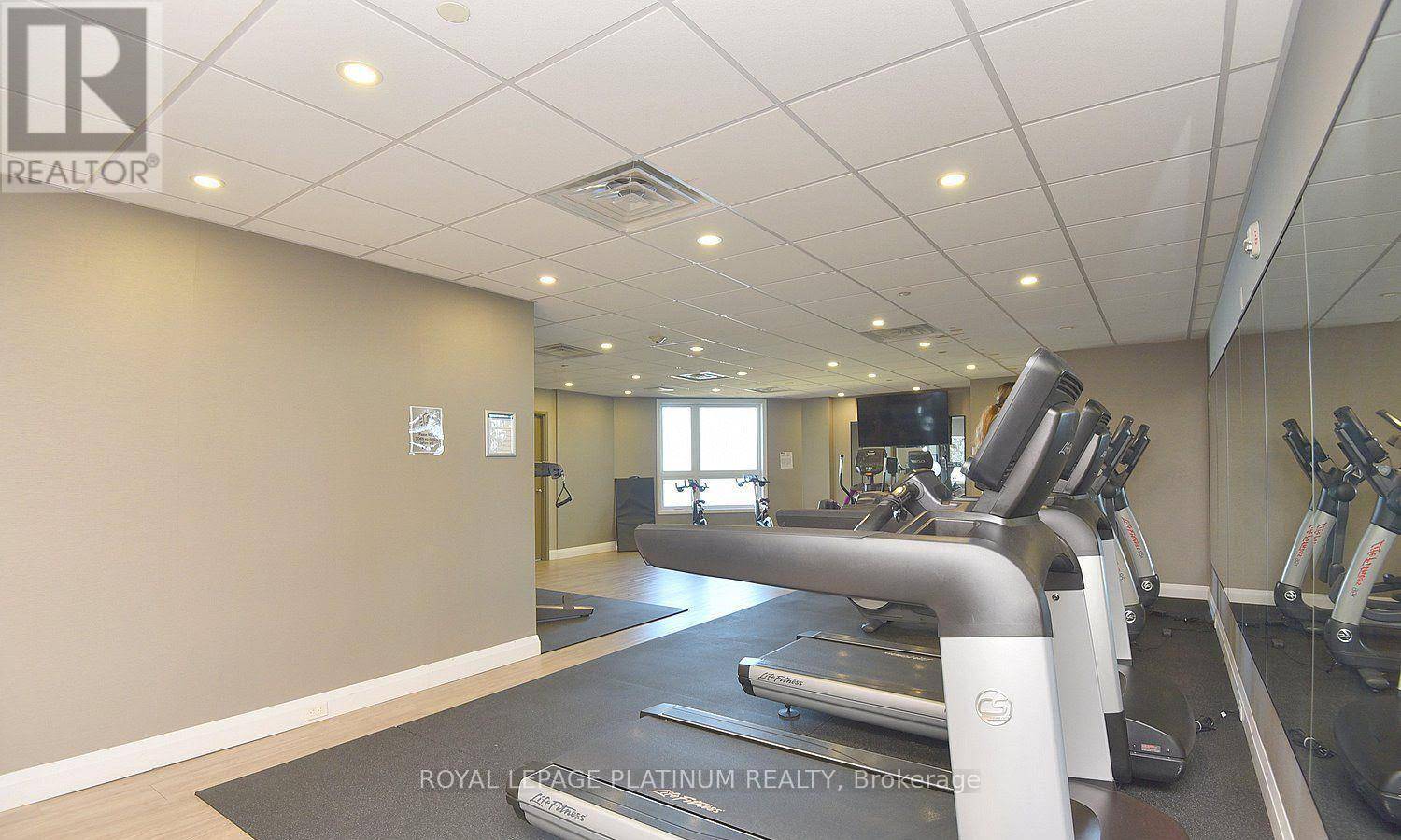 Hamilton (stoney Creek), ON L8E0K3,125 Shoreview PL #233