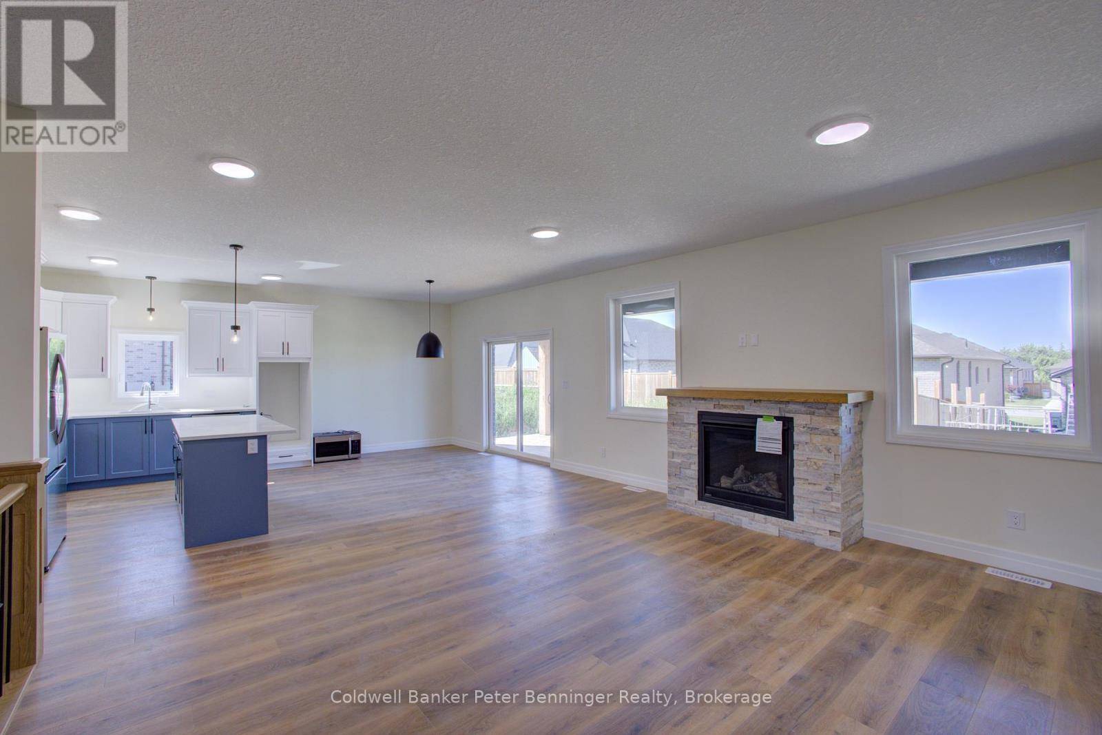 Perth East (milverton), ON N0K1M0,128 PUGH STREET