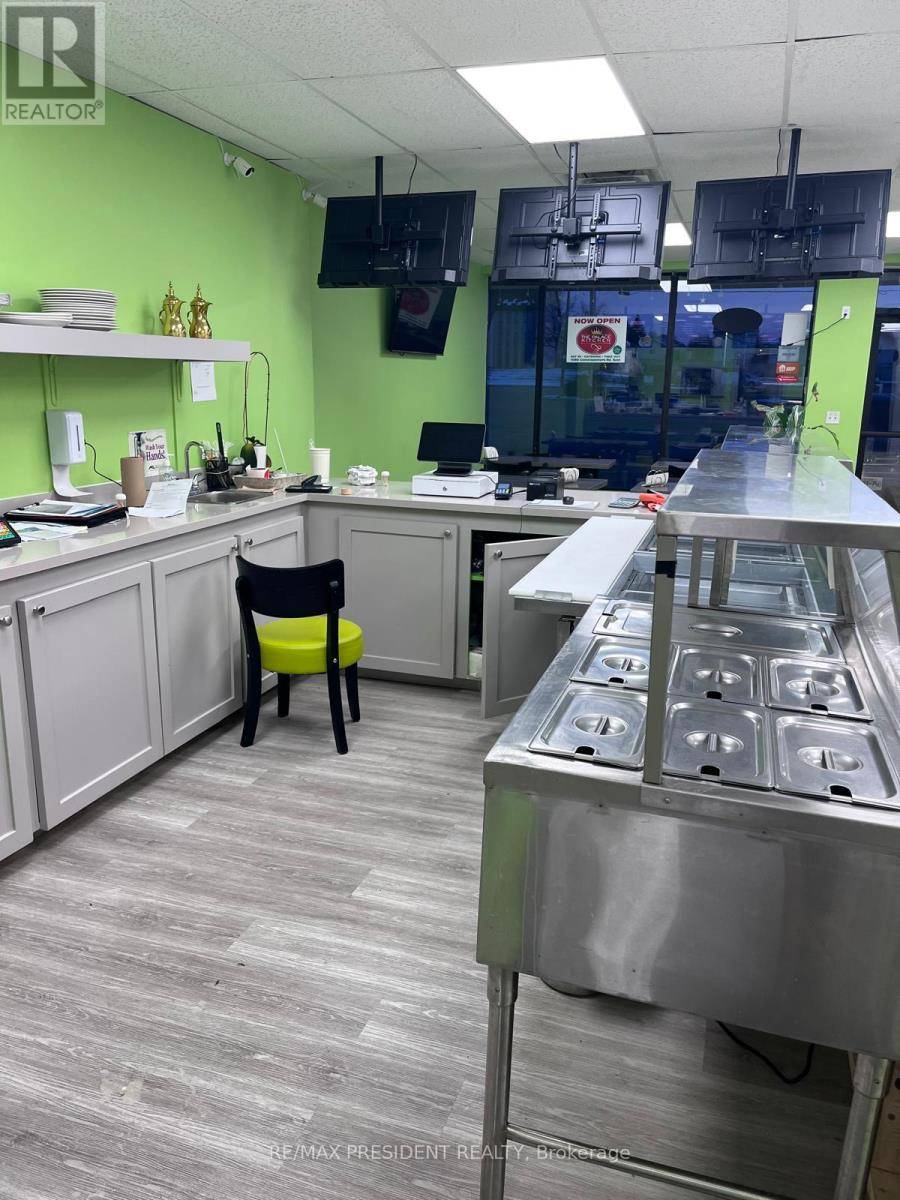 London South (south J), ON N5Z4W8,1086 COMMISSIONERS ROAD E