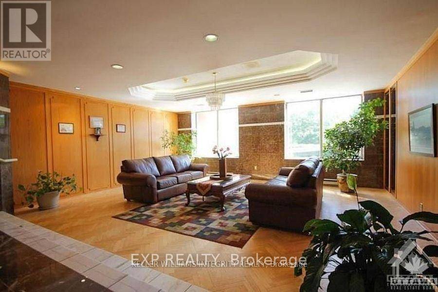 Ottawa, ON K2K2B6,960 Teron RD #702