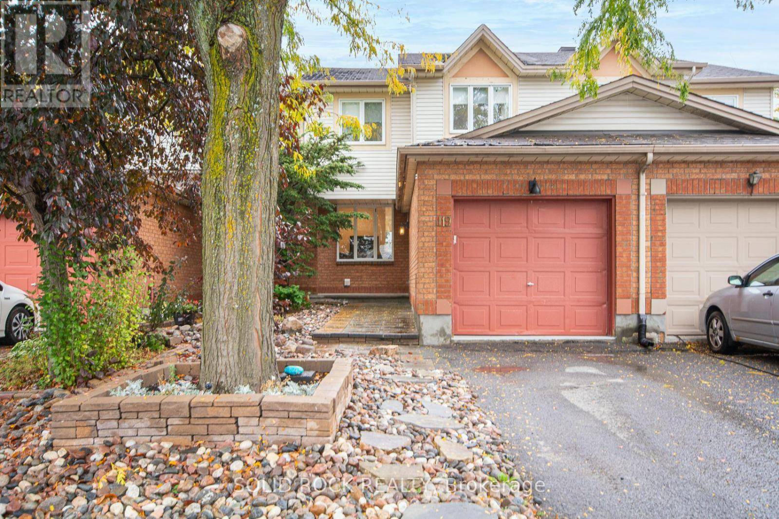 Ottawa, ON K2V1B1,119 KINCARDINE DRIVE