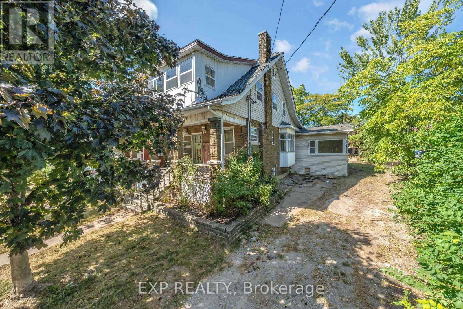 Welland (welland Downtown), ON L3B4A4,290 DIVISION STREET