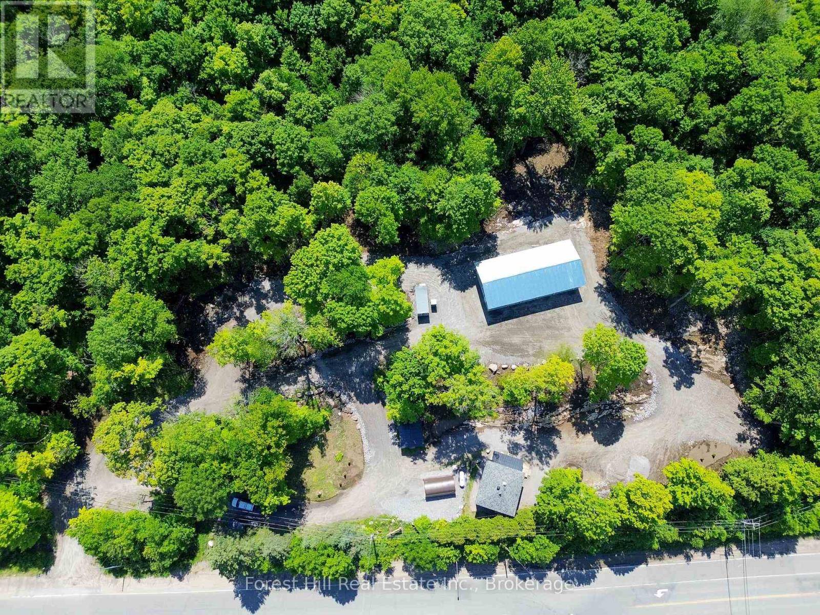 Muskoka Lakes (medora), ON P0B1J0,4061 MUSKOKA RD 169 HIGHWAY