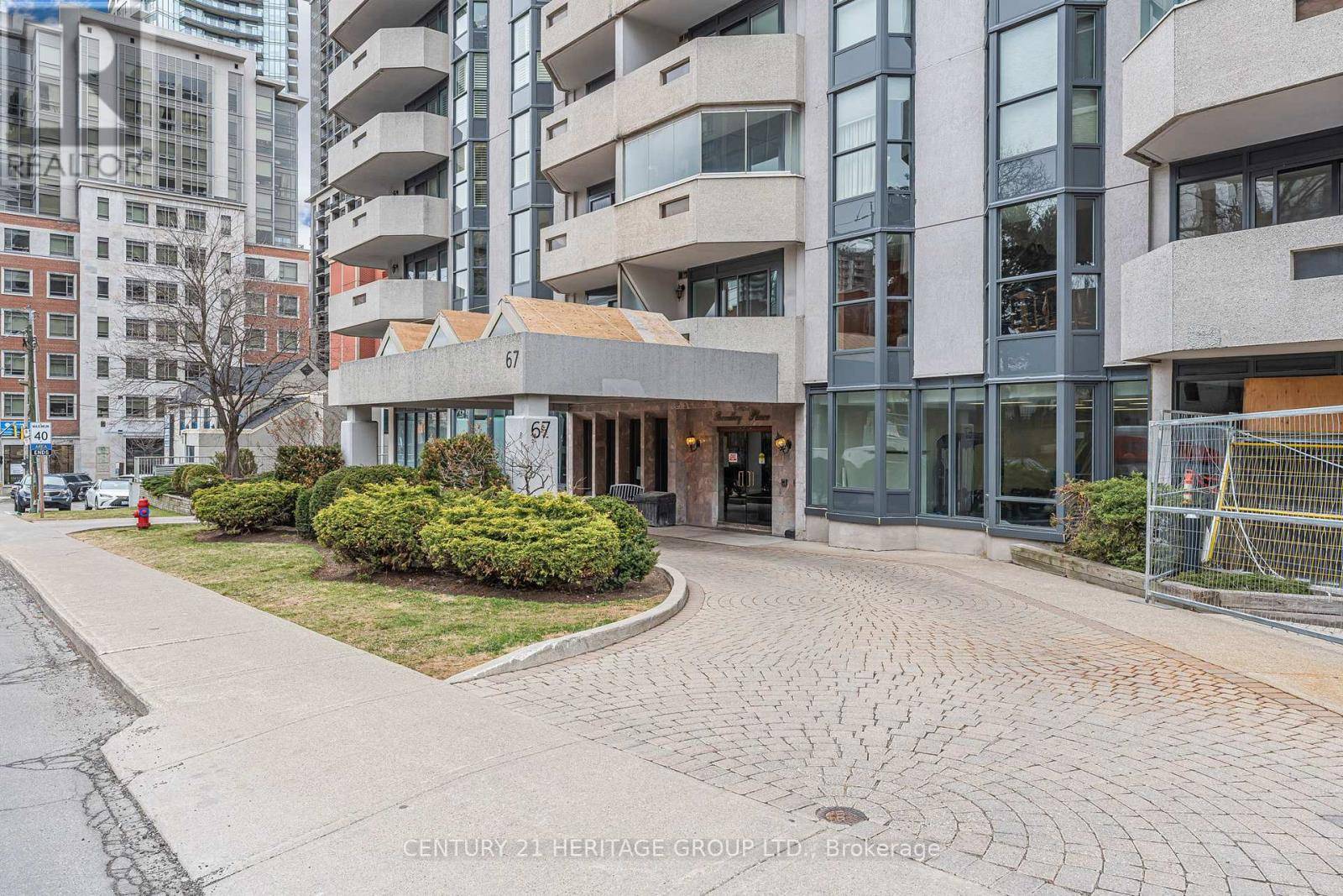 Hamilton (durand), ON L8P3K6,67 Caroline ST South #102