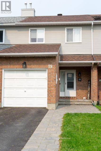 Ottawa, ON K2J4A4,19 ARMADALE CRESCENT